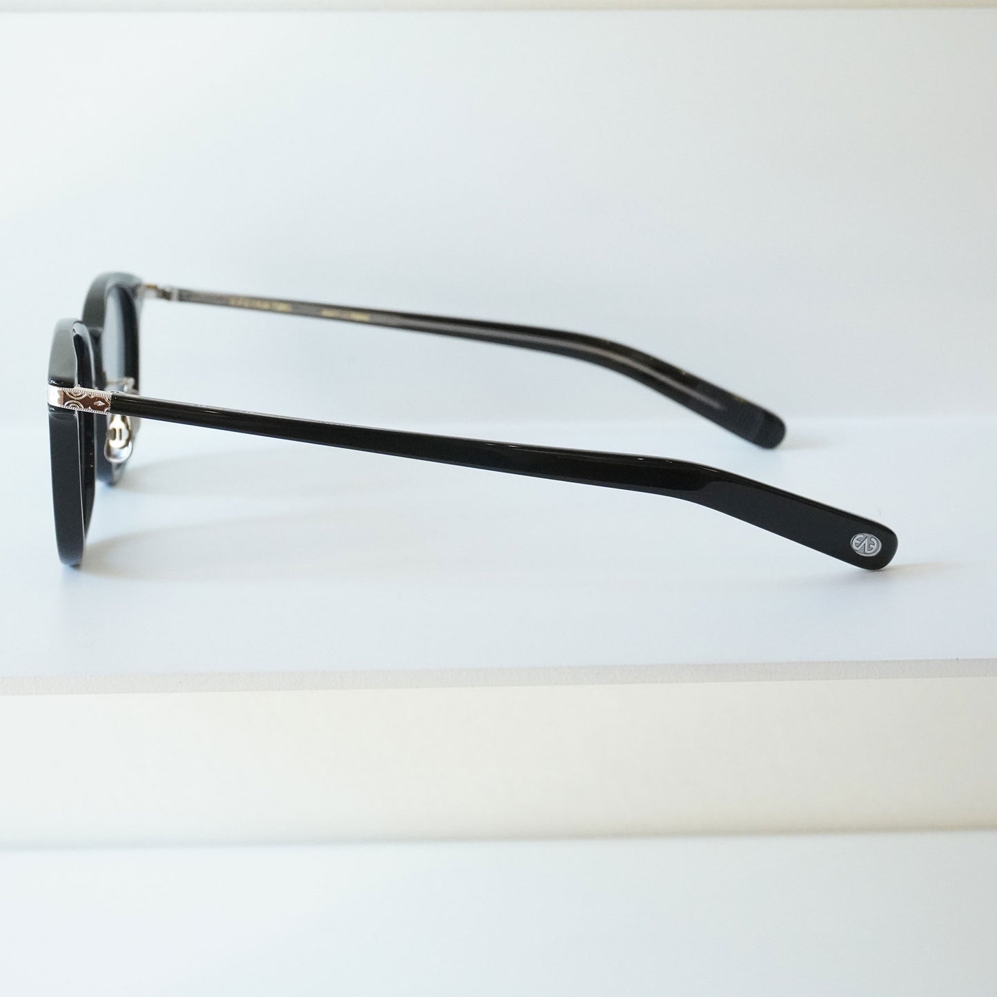 770 46 (100 - BLACK)