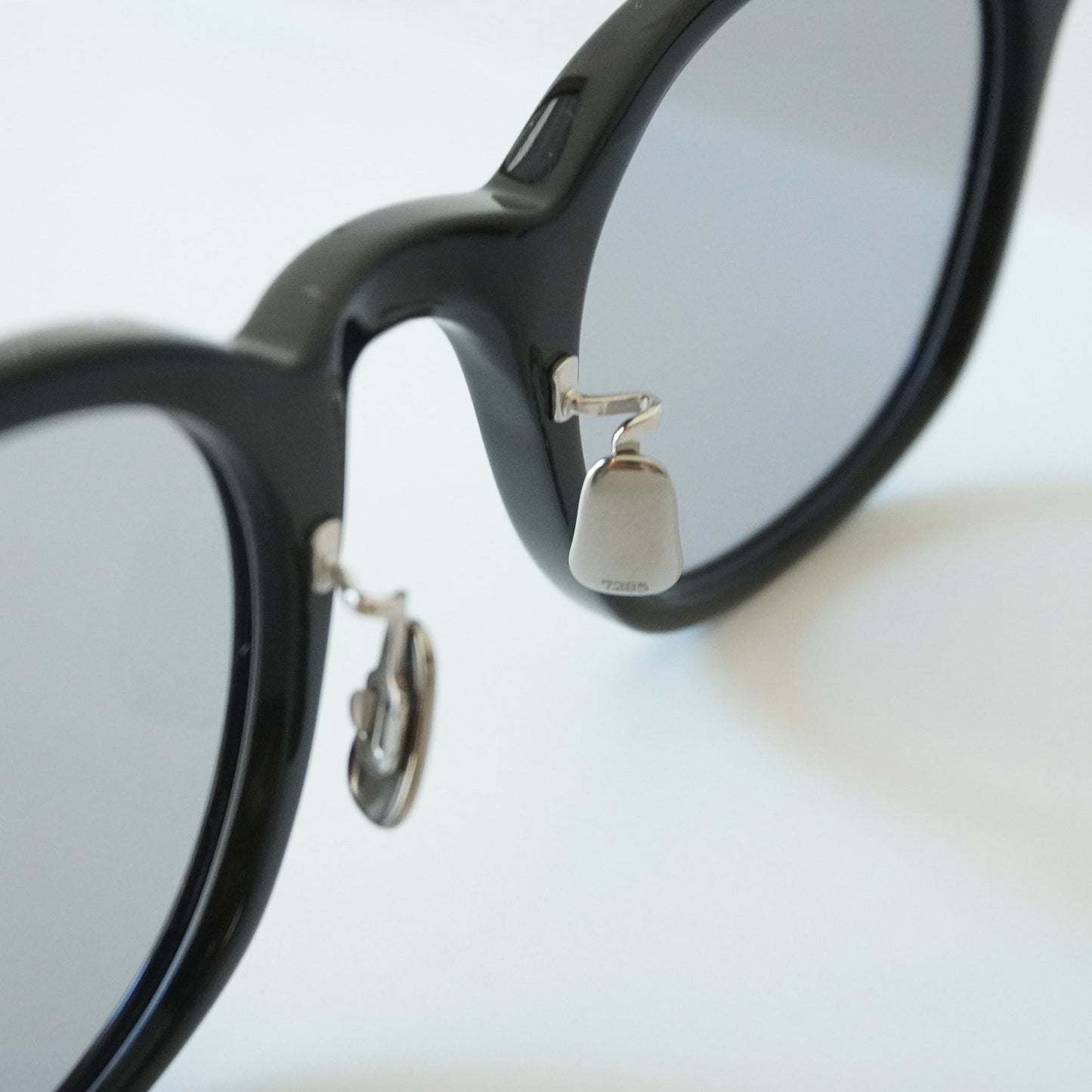 770 46 (100 - BLACK)