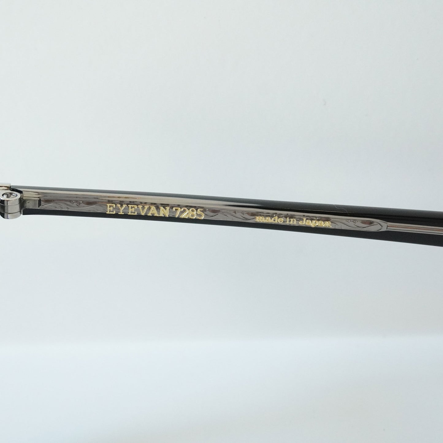 770 48 (100 - BLACK)