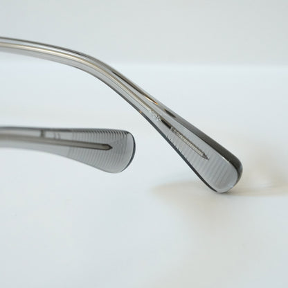 799 (124 - LIGHT CLEAR GREY)