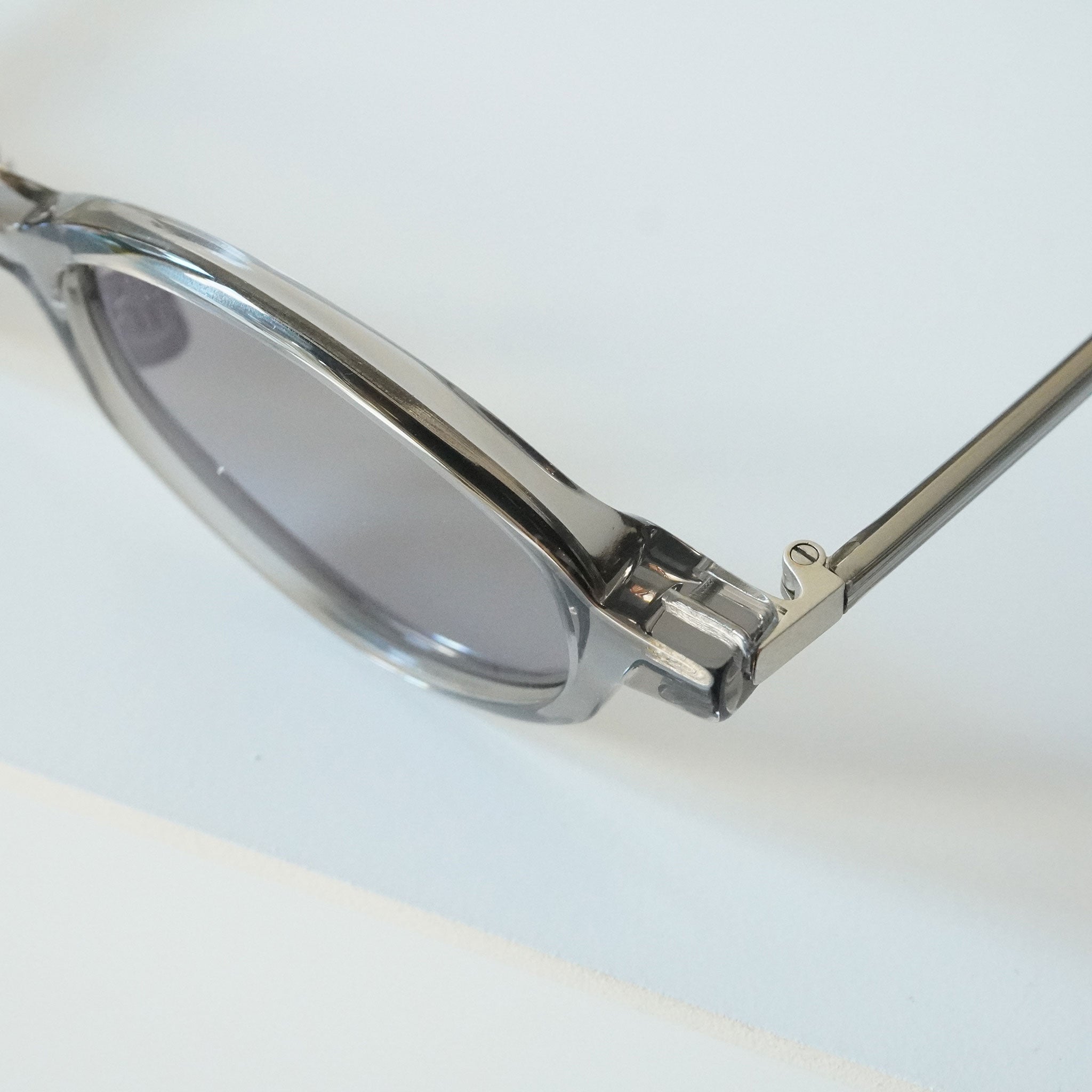 EYEVAN 7285 アイヴァン 7285 / 799 / 124 - LIGHT CLEAR GREY
