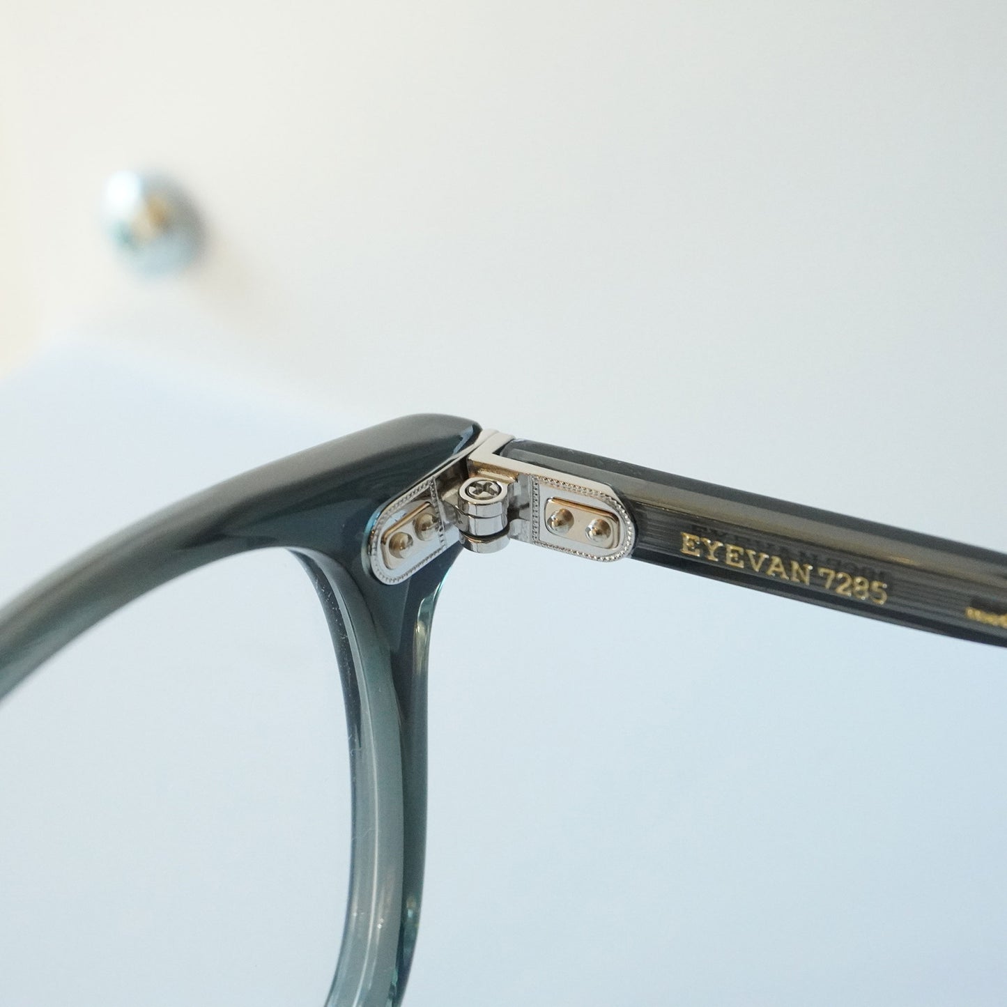 320R (141 - MILITARY GREY)