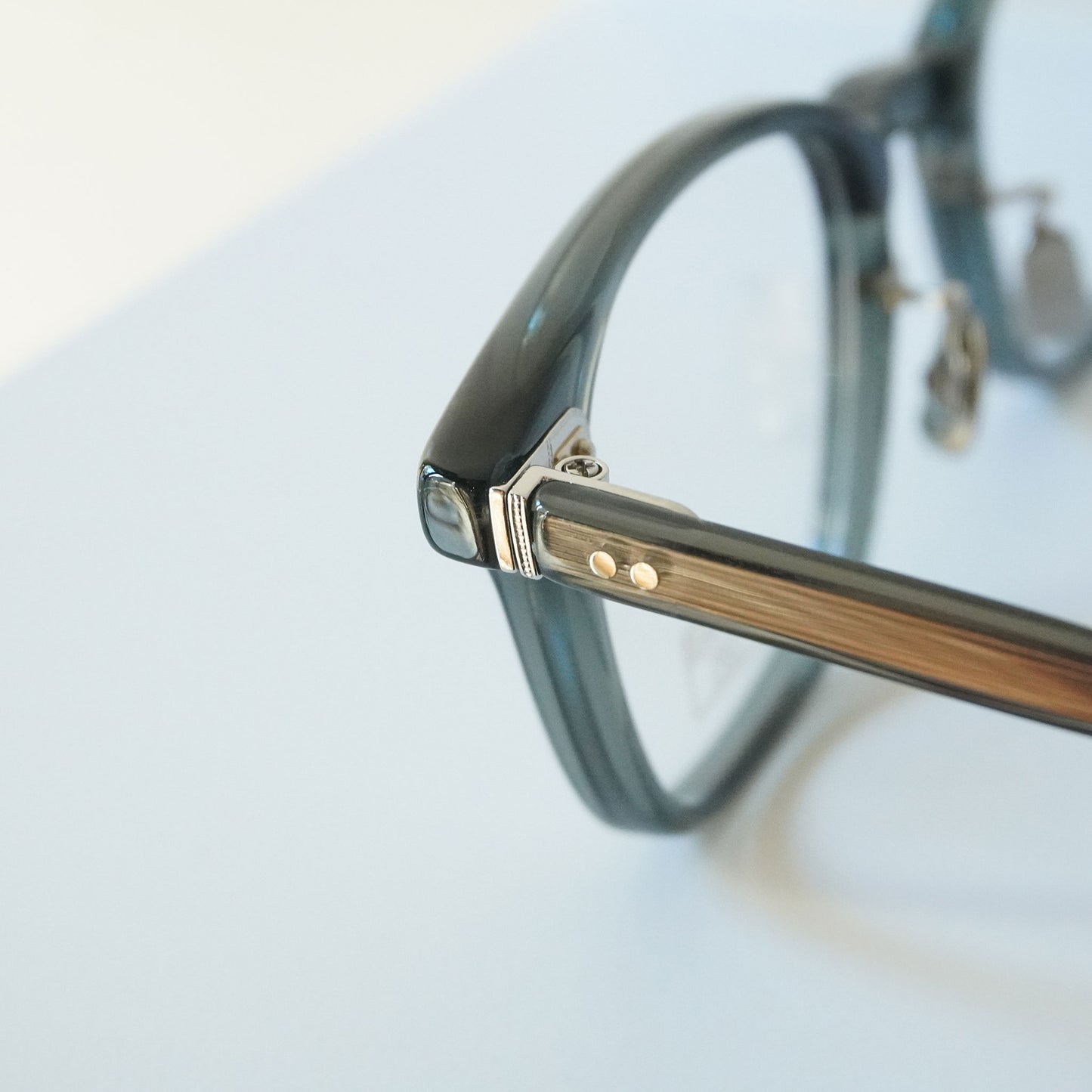 320R (141 - MILITARY GREY)