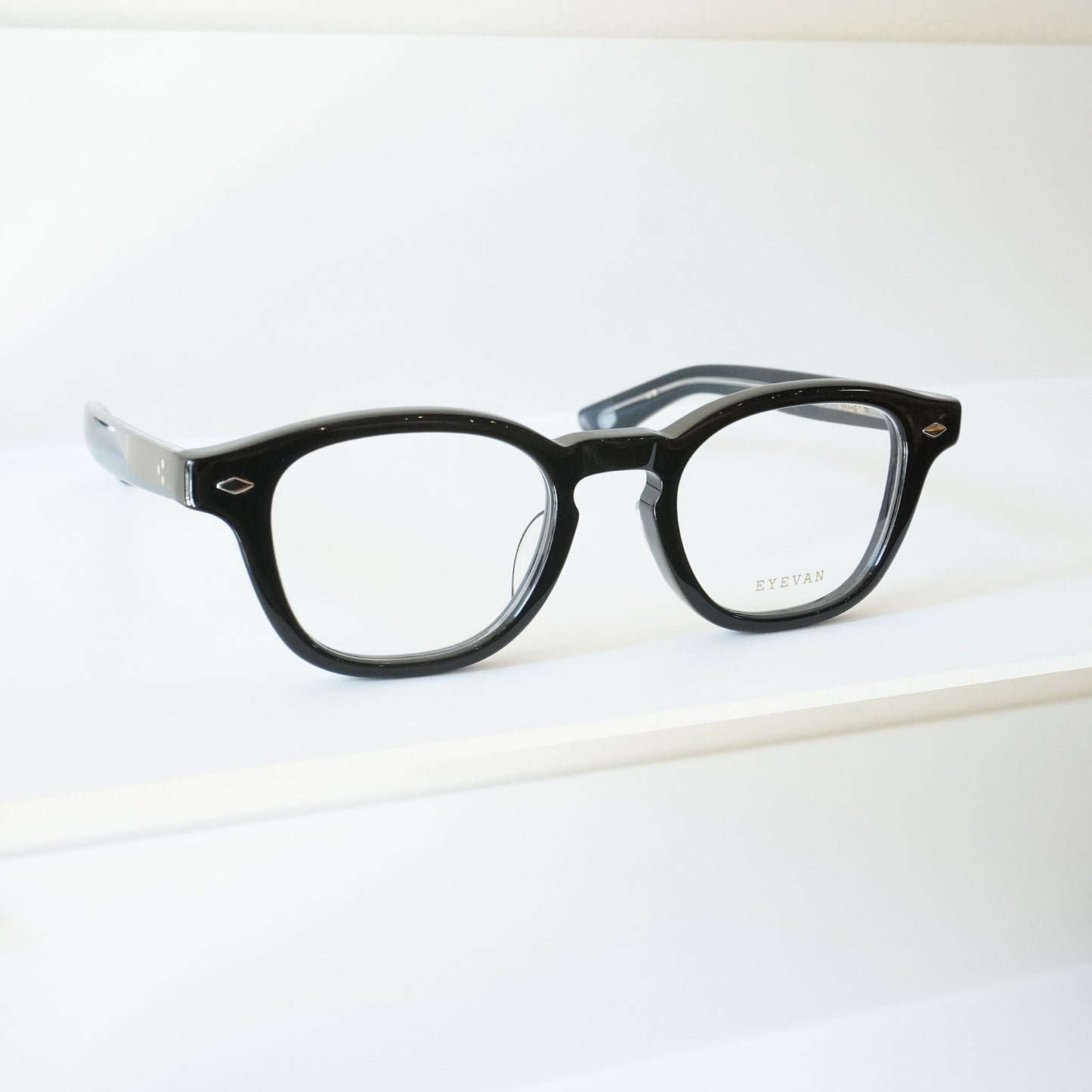 BYRON 47 (PBK)