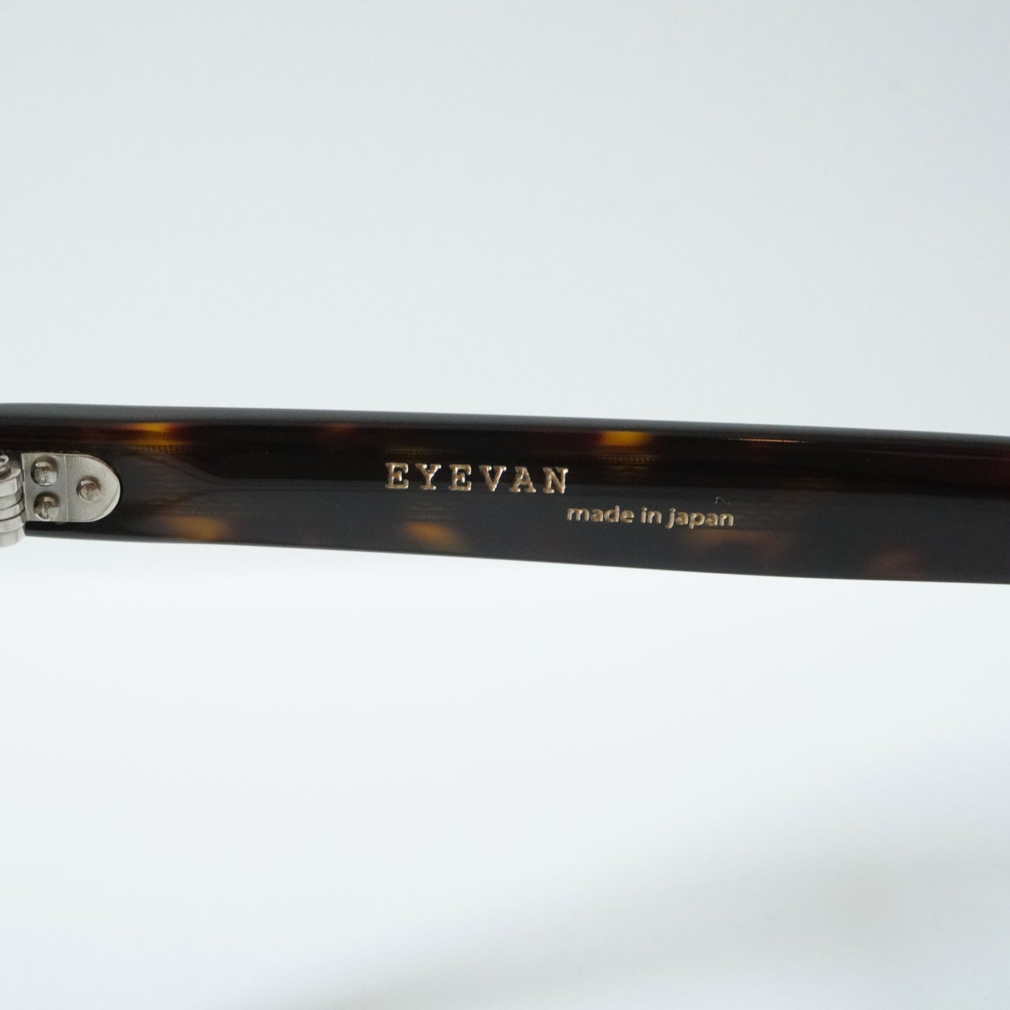 BYRON 47 (DT)