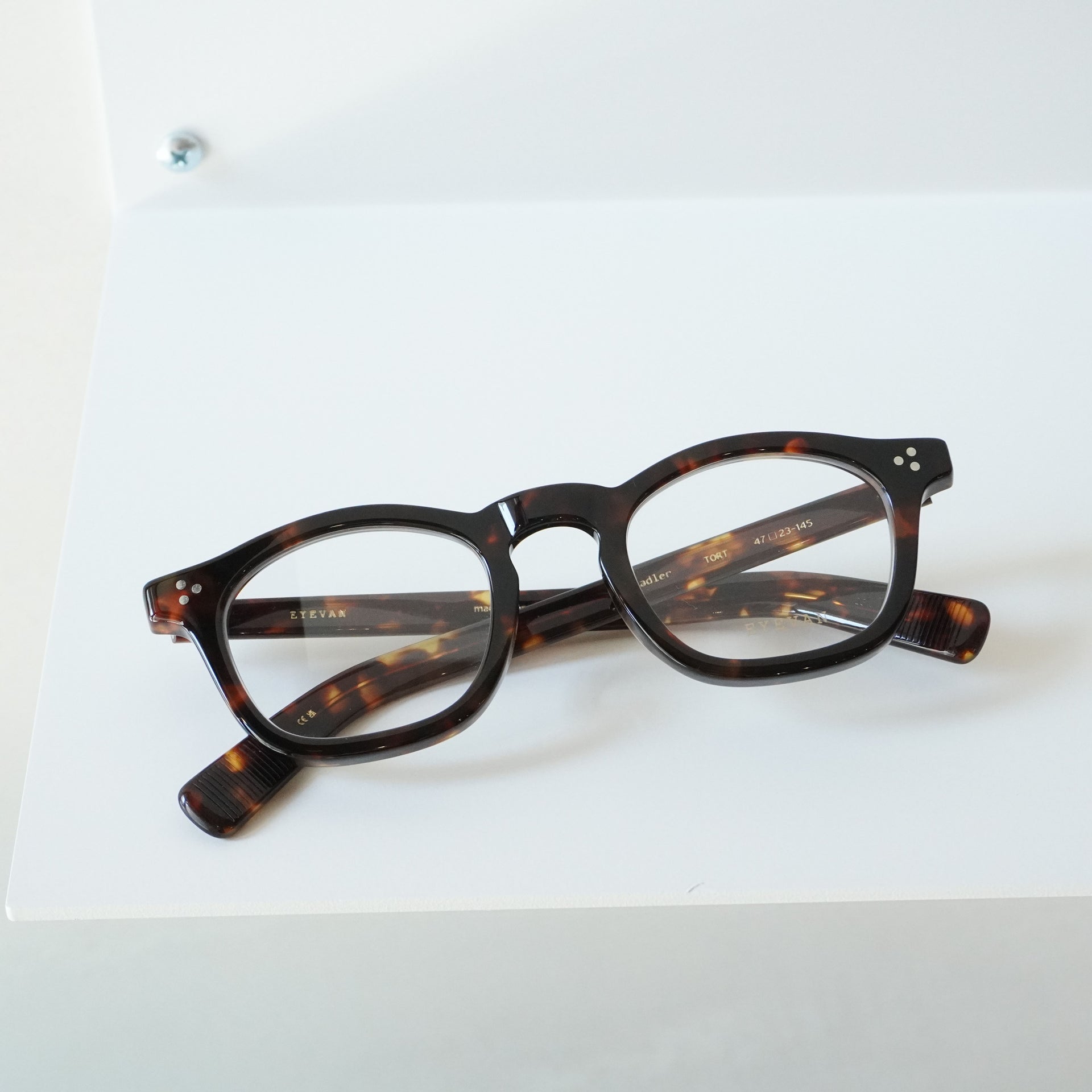 EYEVAN アイヴァン / SADLER 47 / TORT (TORTOISE) / メガネ – KRANC 