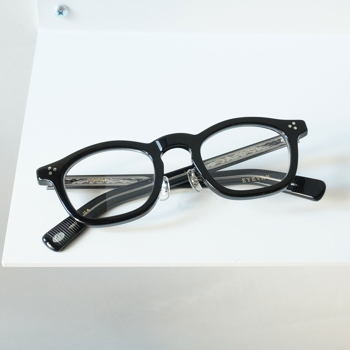 eyevan_sadler_cp_47_pbk_1.jpg? 