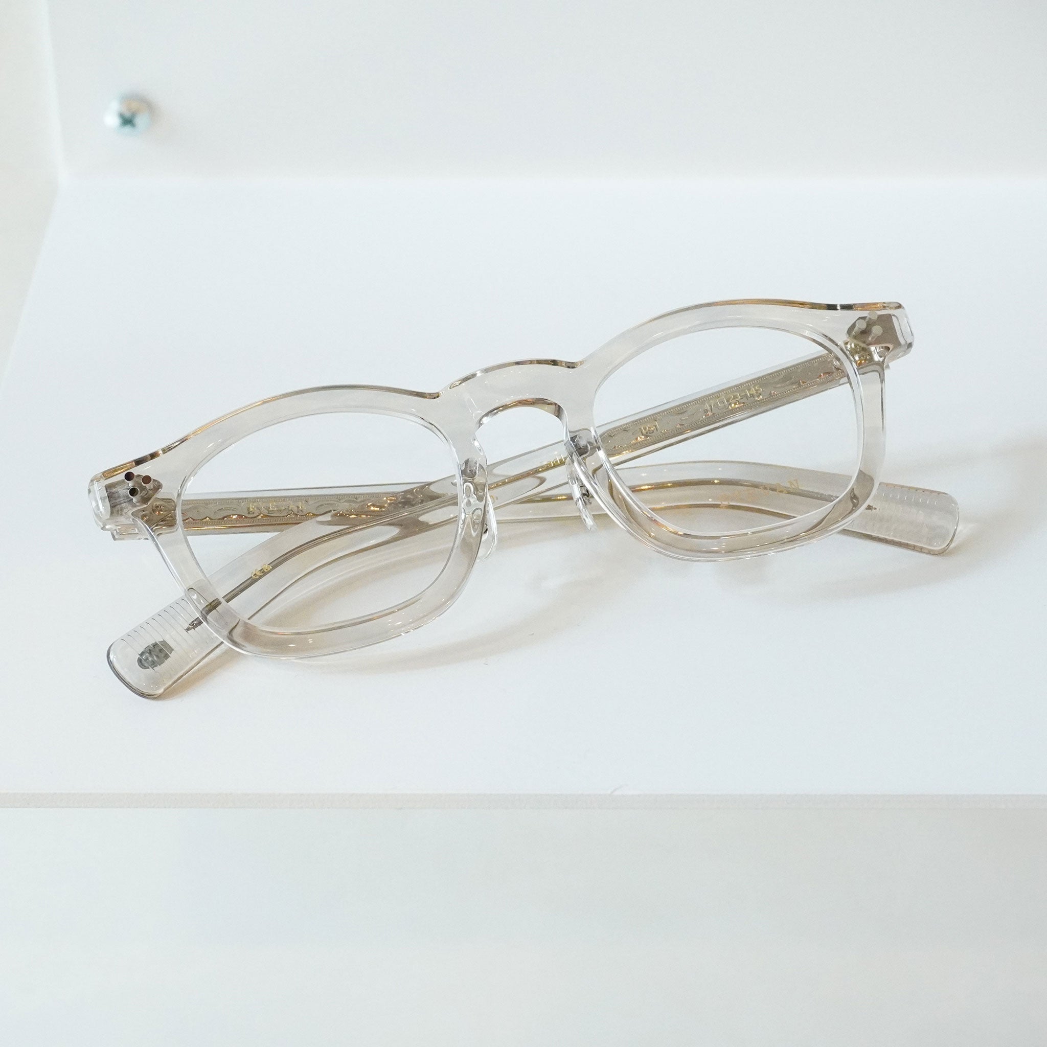 EYEVAN アイヴァン / SADLER-CP 47 / DST / メガネ – KRANC OPTICAL EYEVAN アイヴァン / SADLER-CP 47 / DST / メガネ – KRANC OPTICAL