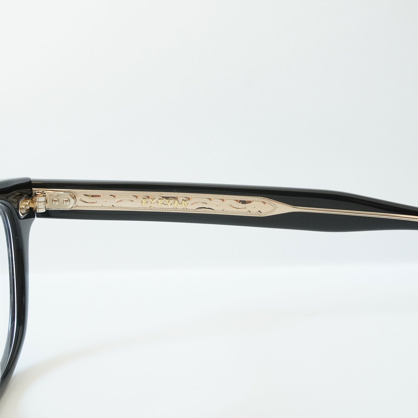 WEBB 45 (PBK)