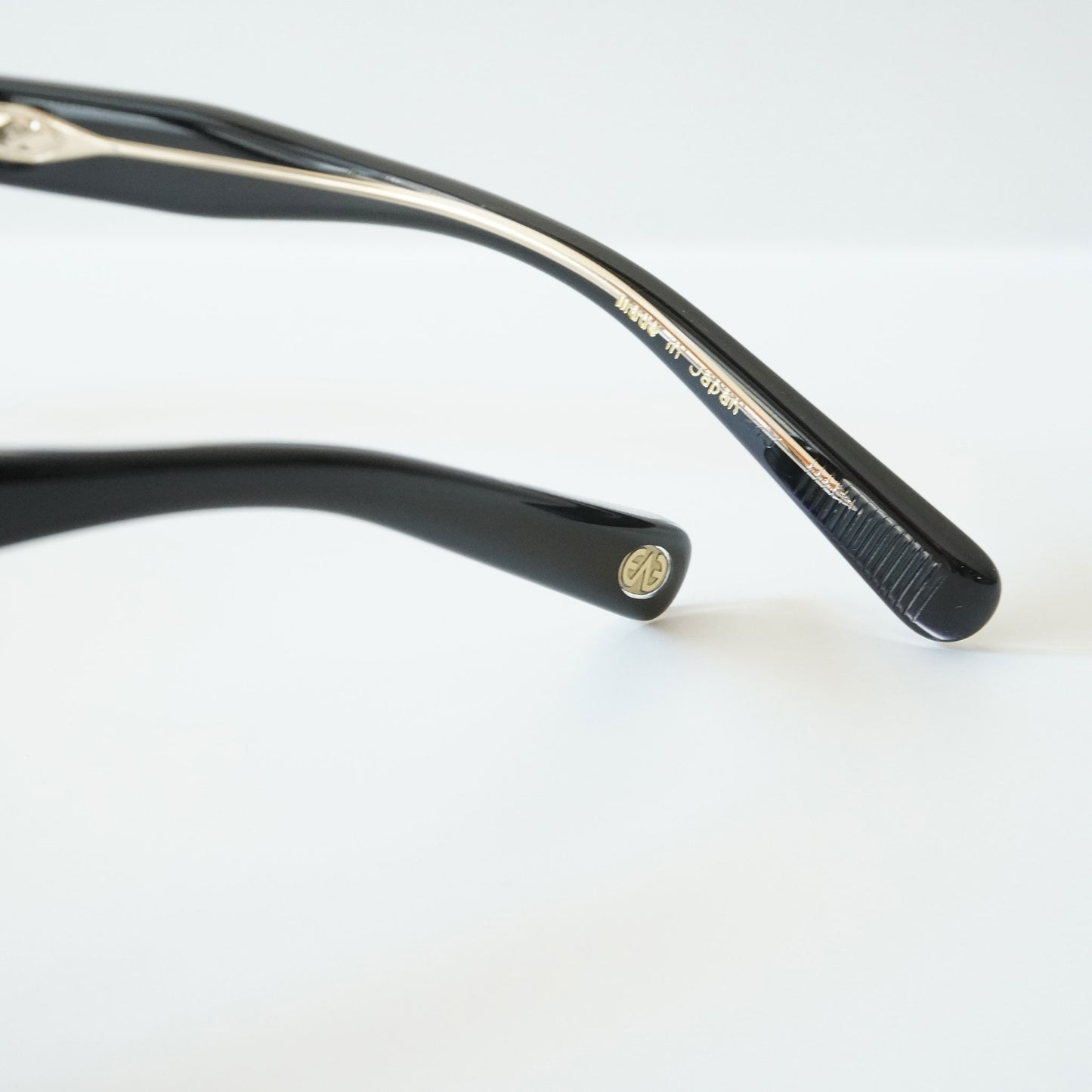 WEBB 45 (PBK)