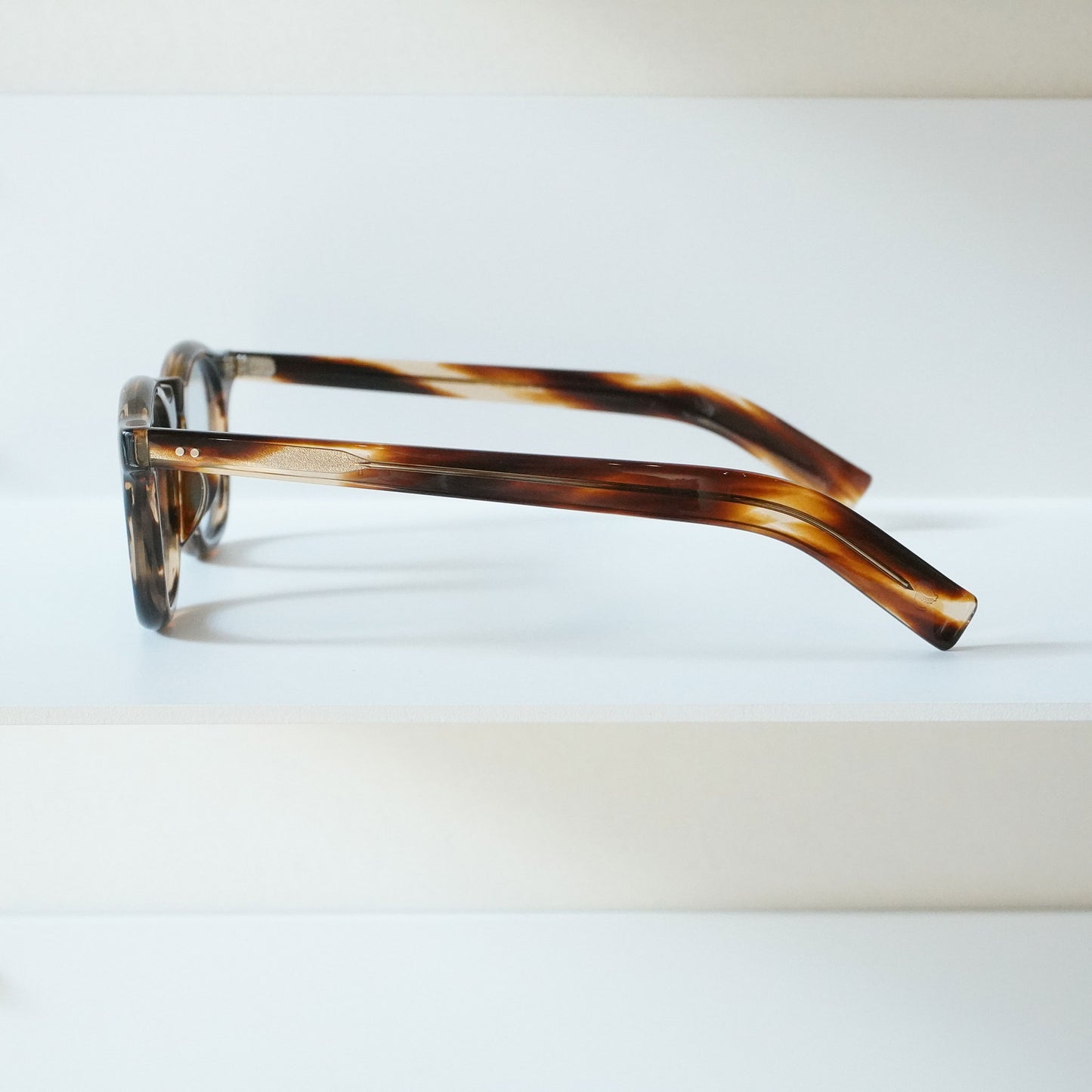 GP-05L (havana - Lens: BLUE)