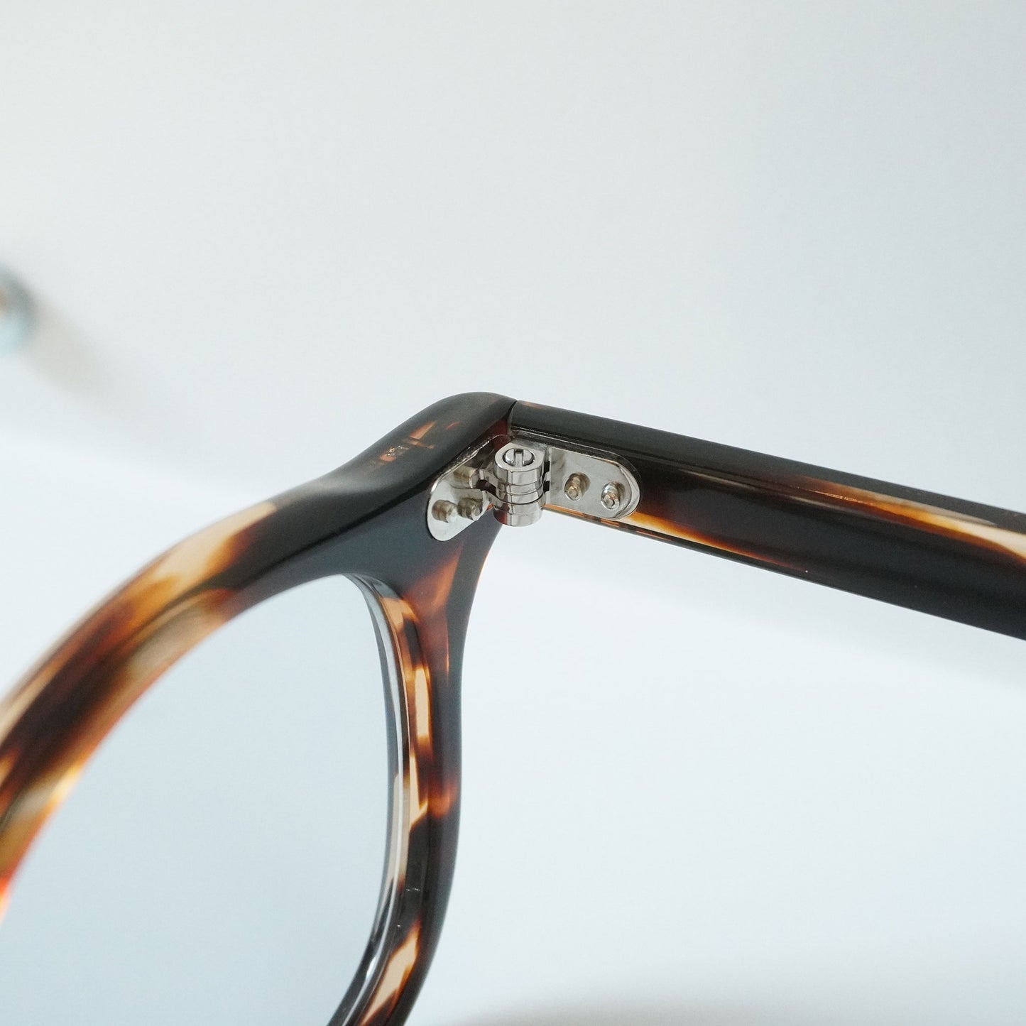 GP-05L (havana - Lens: BLUE)