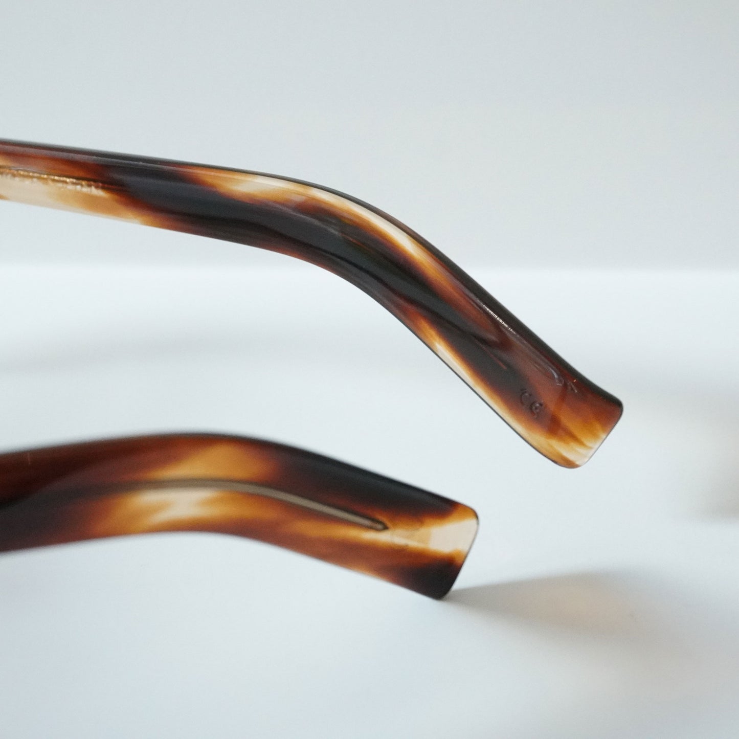 GP-05L (havana - Lens: BLUE)