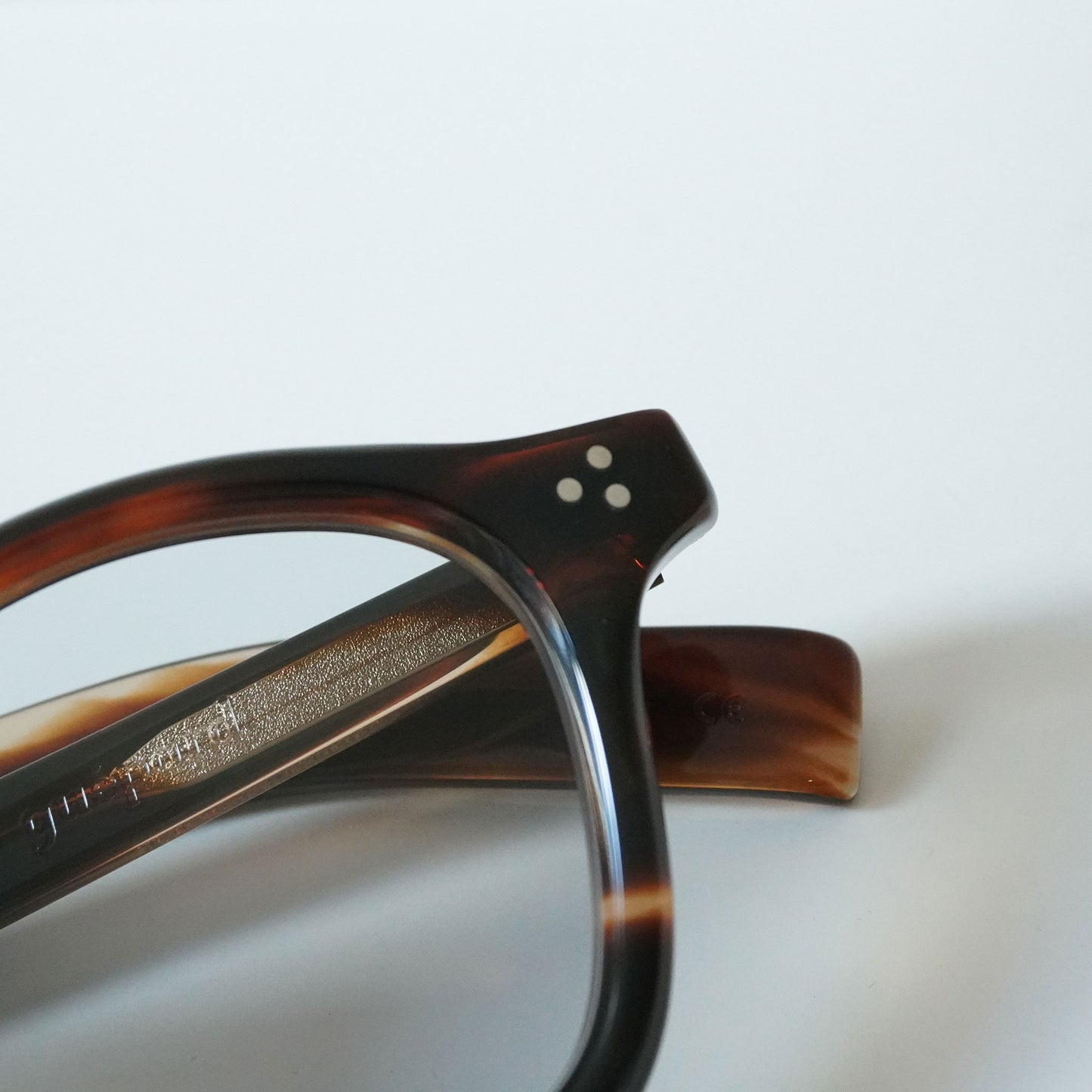 GP-05L (havana - Lens: BLUE)