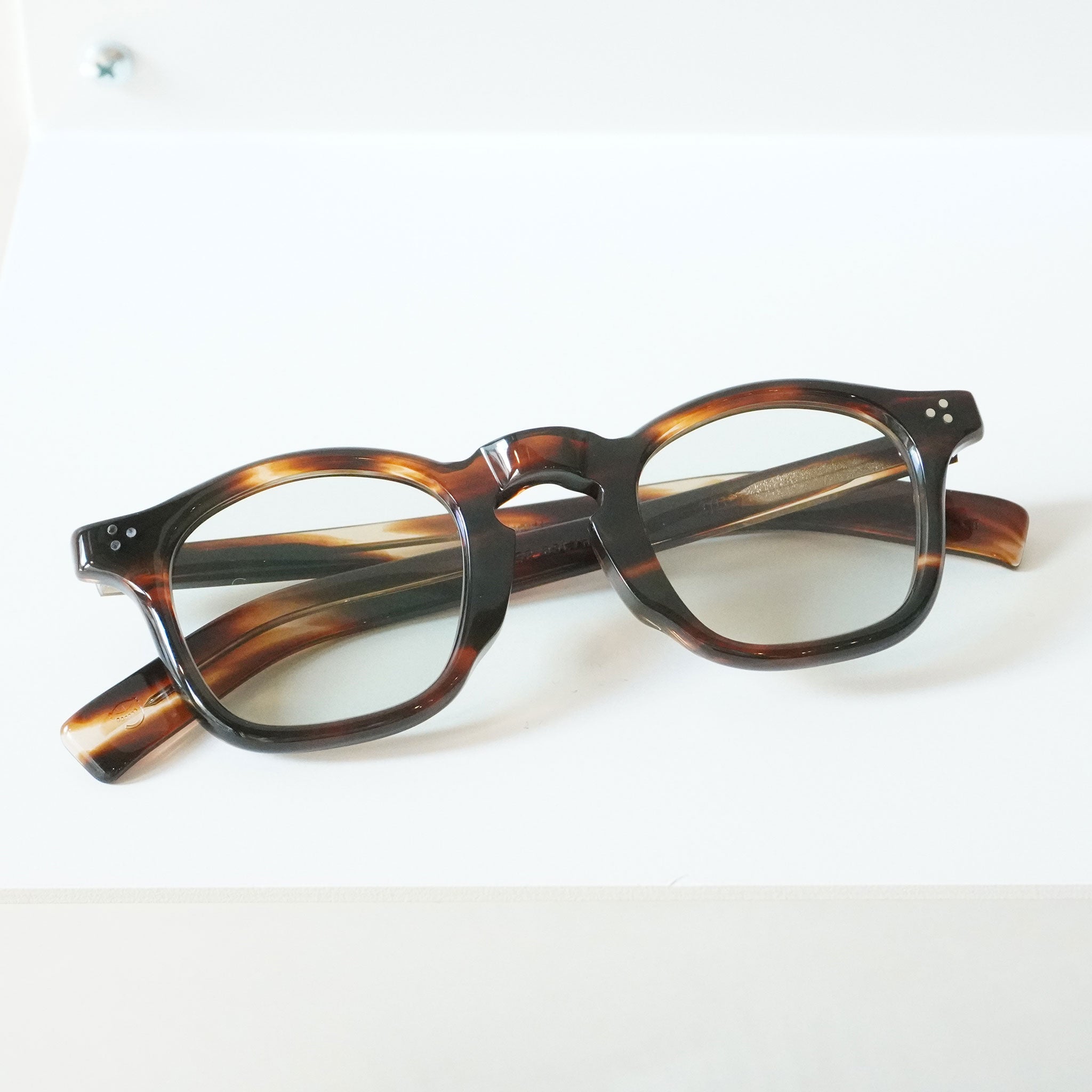 完売品　guepard(ギュパール) \"gp-05w\" Green lens guepard 