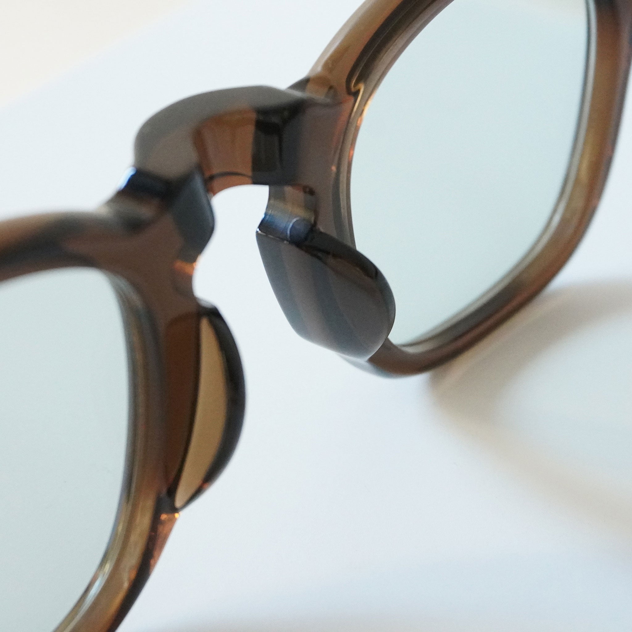 Guepard / GP-05L / whisky- Lens: GREEN / Glasses – KRANC OPTICAL
