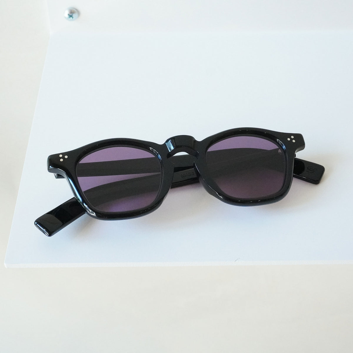 Guepard GP-05 Sunglasses in Dark Purple (Noir) – KRANC OPTICAL