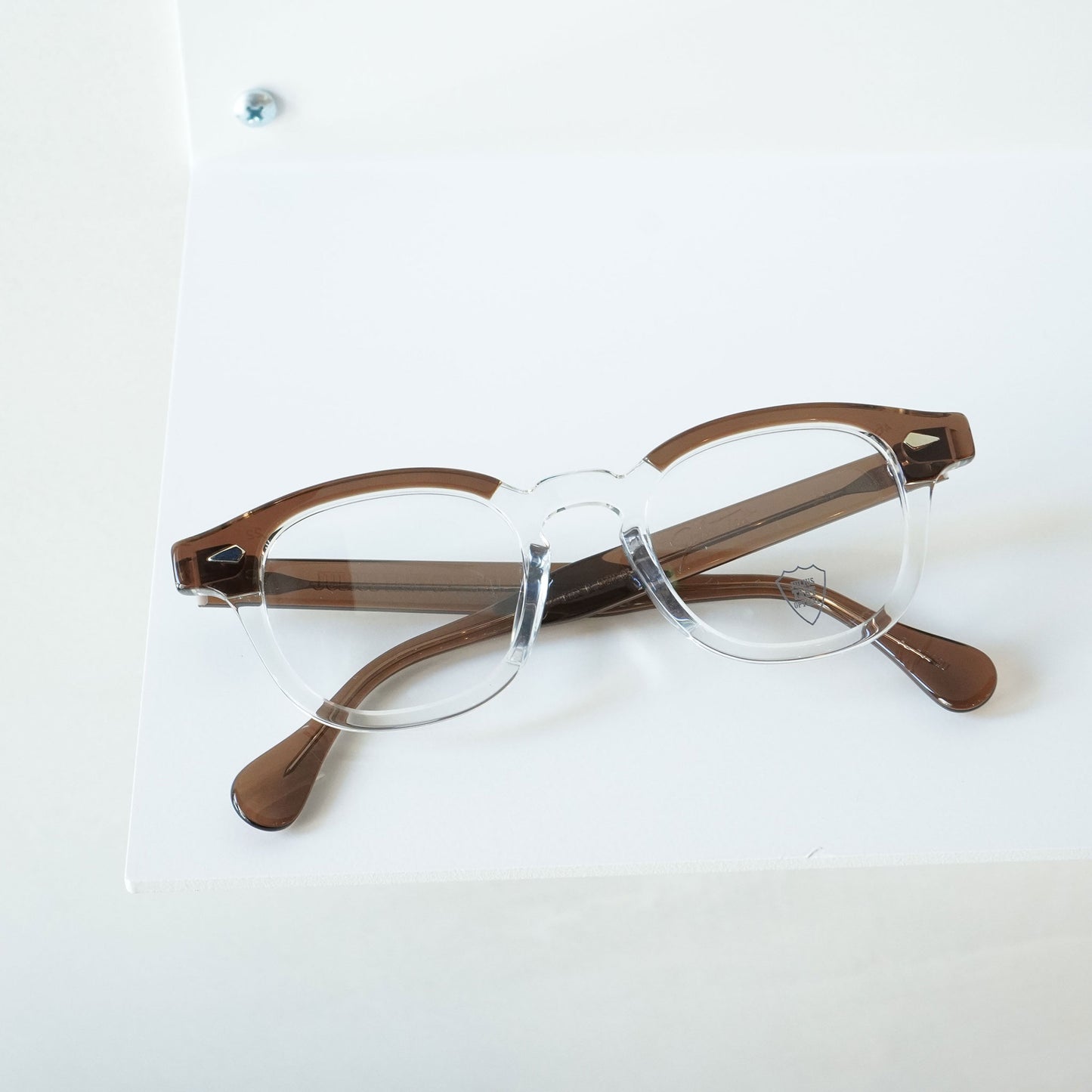AR 46□22 (BROWN CRYSTAL BROW)