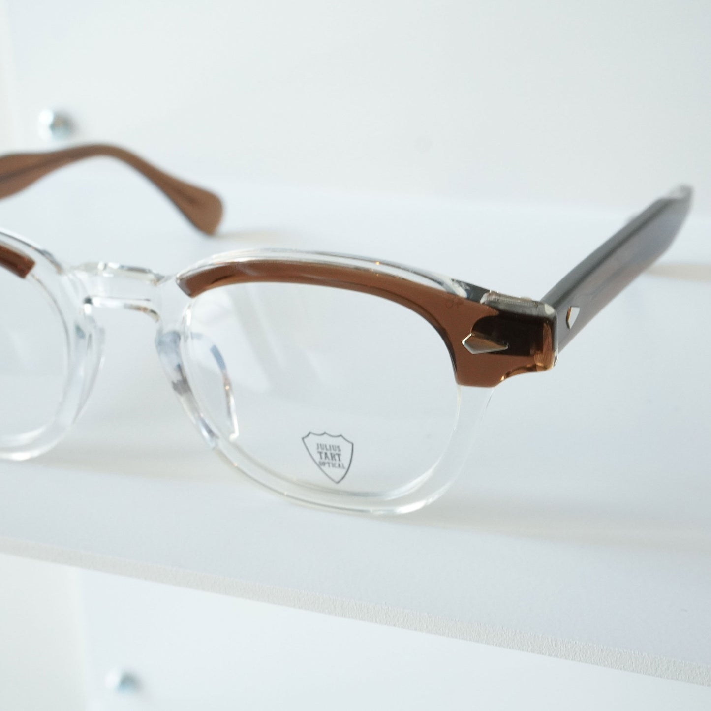 AR 46□22 (BROWN CRYSTAL BROW)