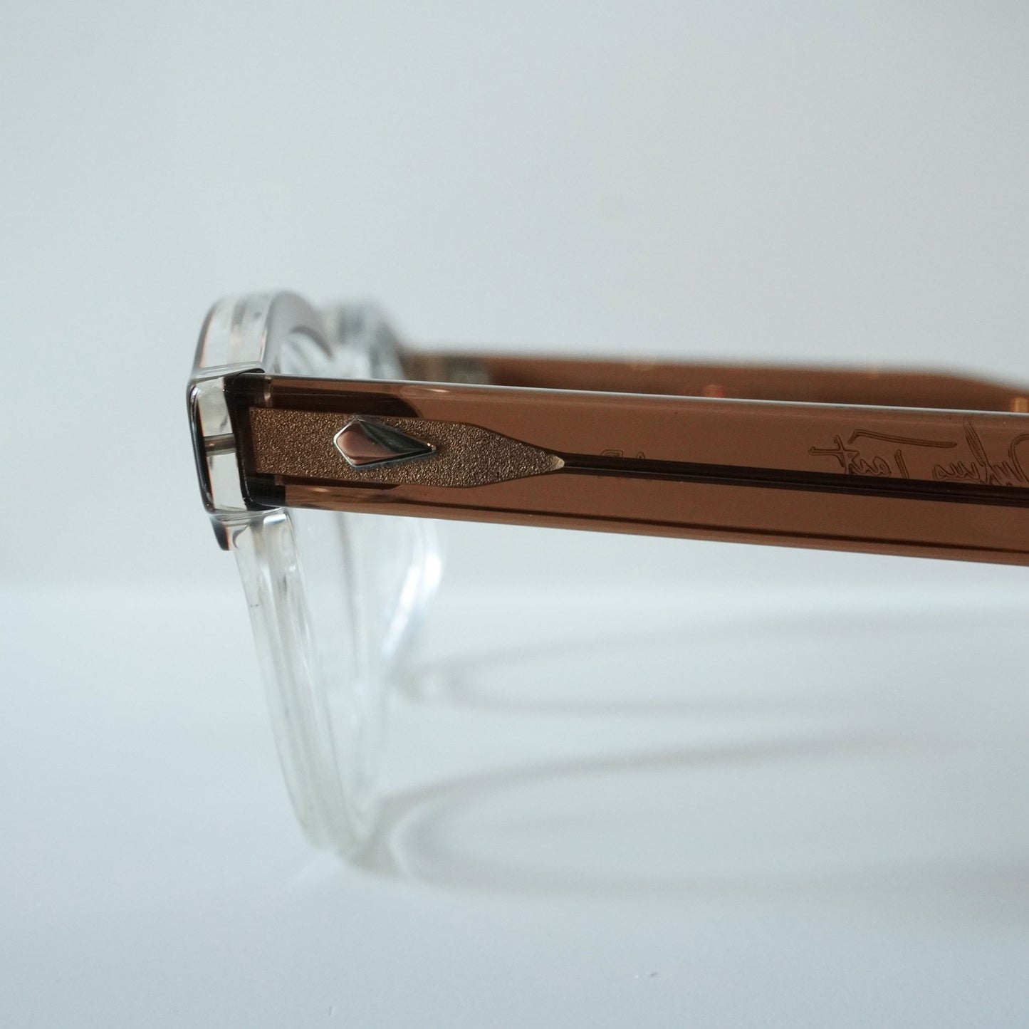 AR 46□22 (BROWN CRYSTAL BROW)
