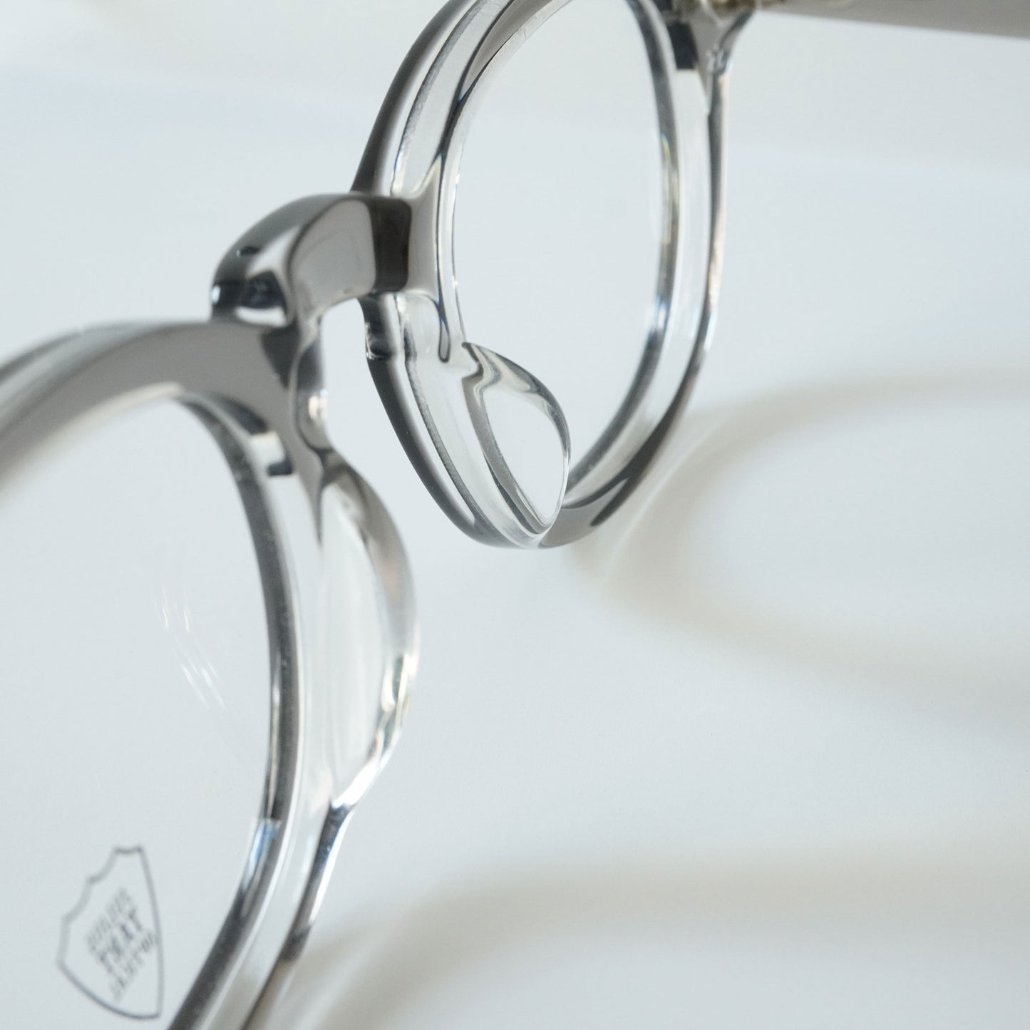 AR 46□22 (Grey Crystal2)