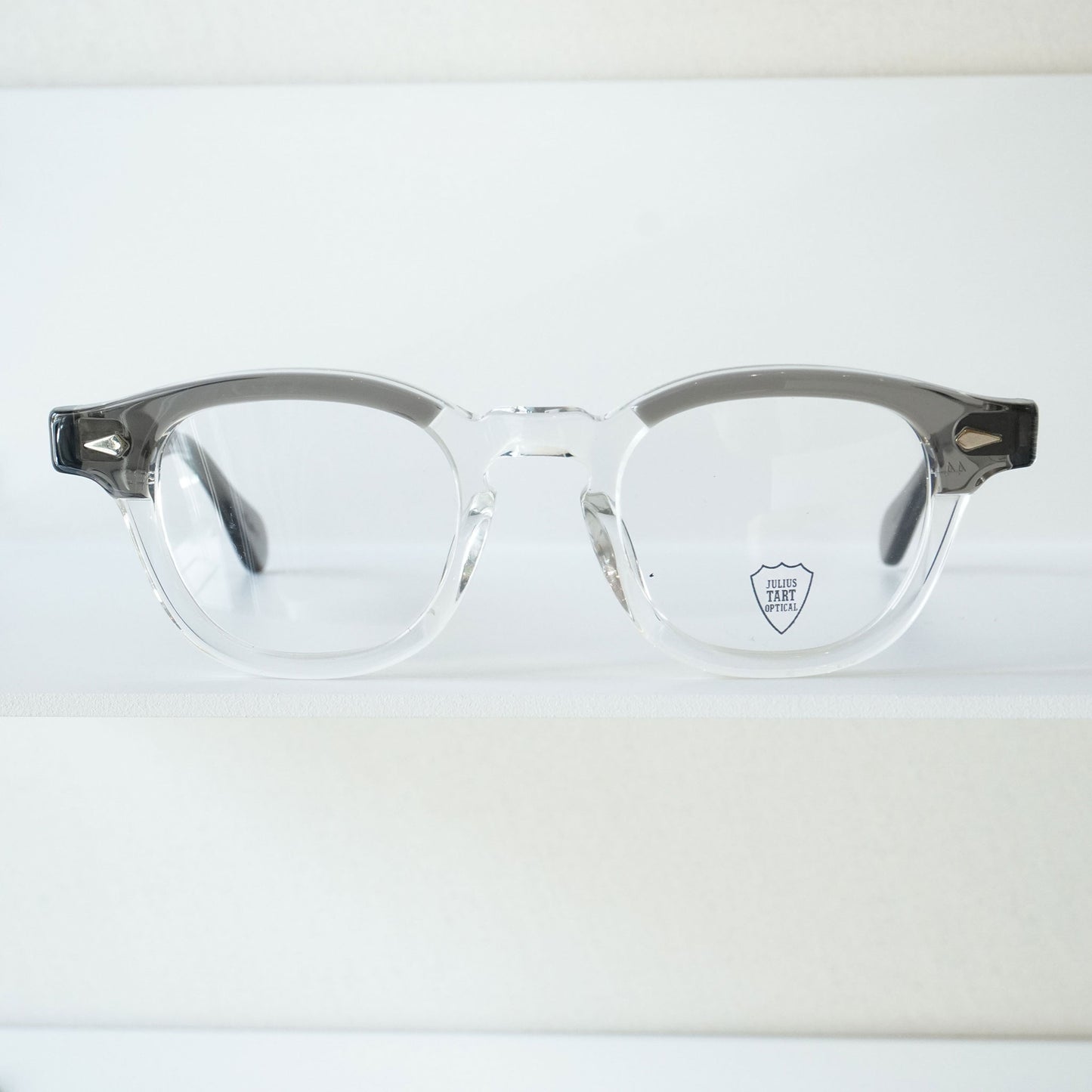 AR 44□22 (Gray Crystal Brow)