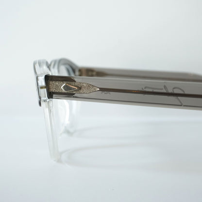 AR 44□22 (Gray Crystal Brow)
