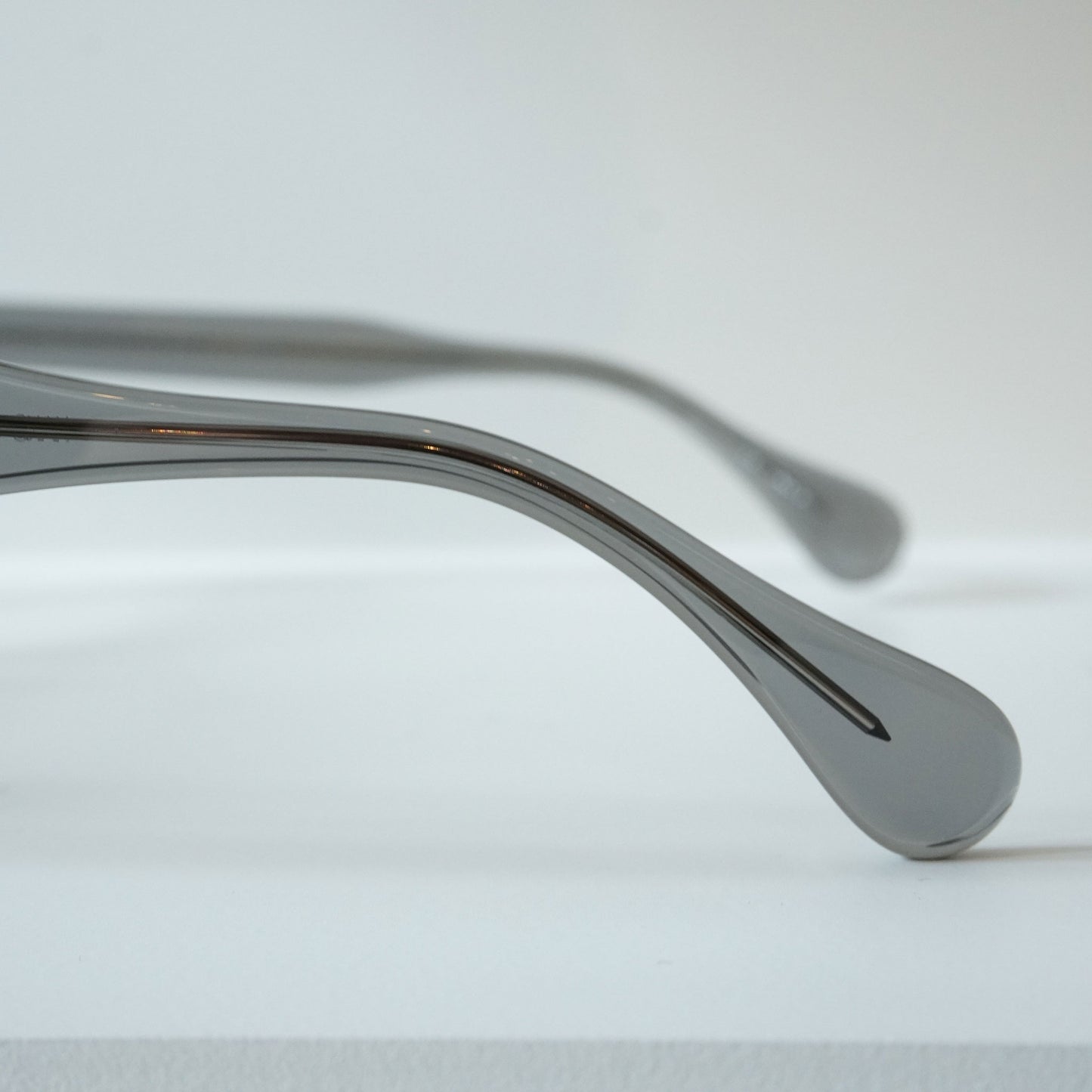 AR (Bridge: 22mm)