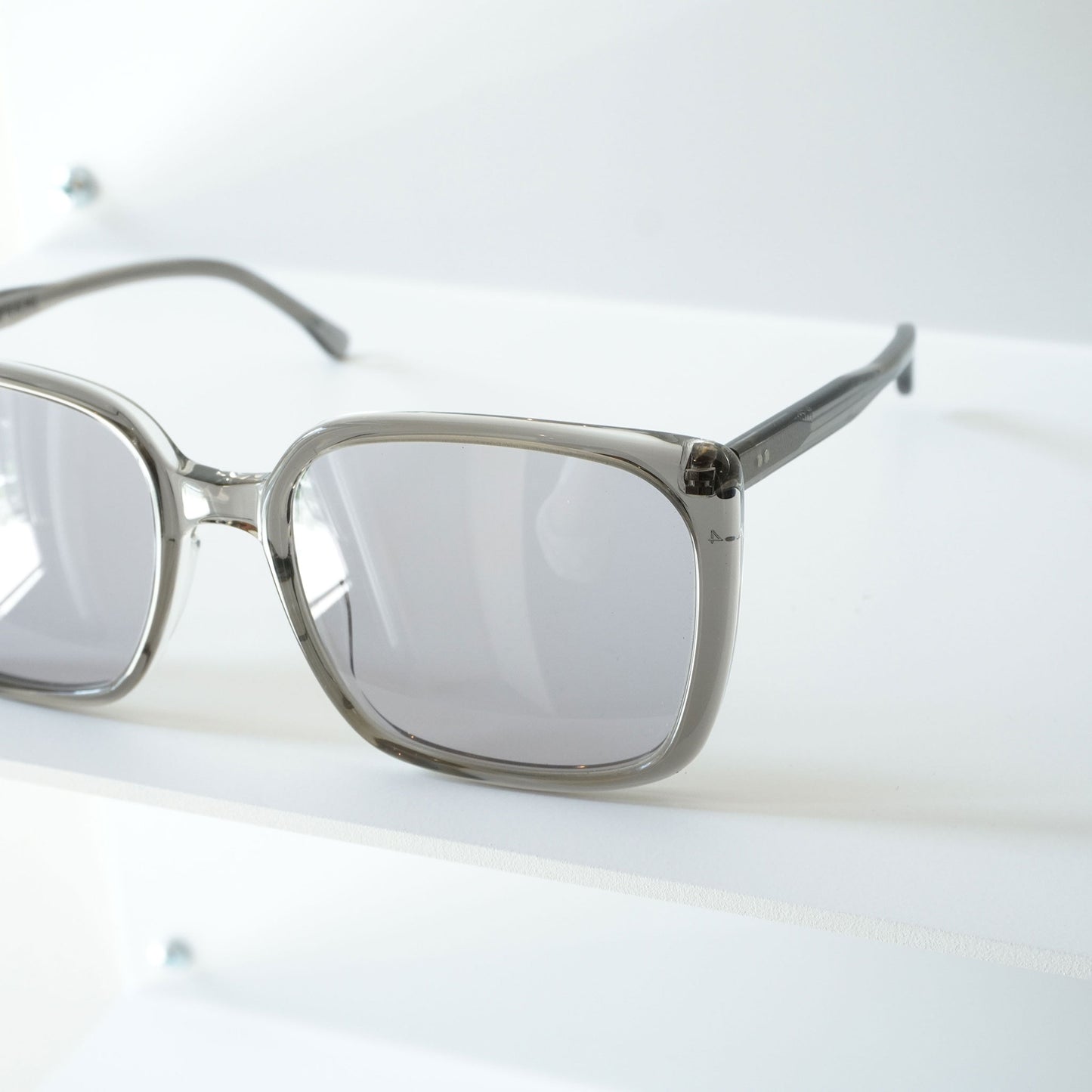 POWER SUN (GREY CRYSTAL2)