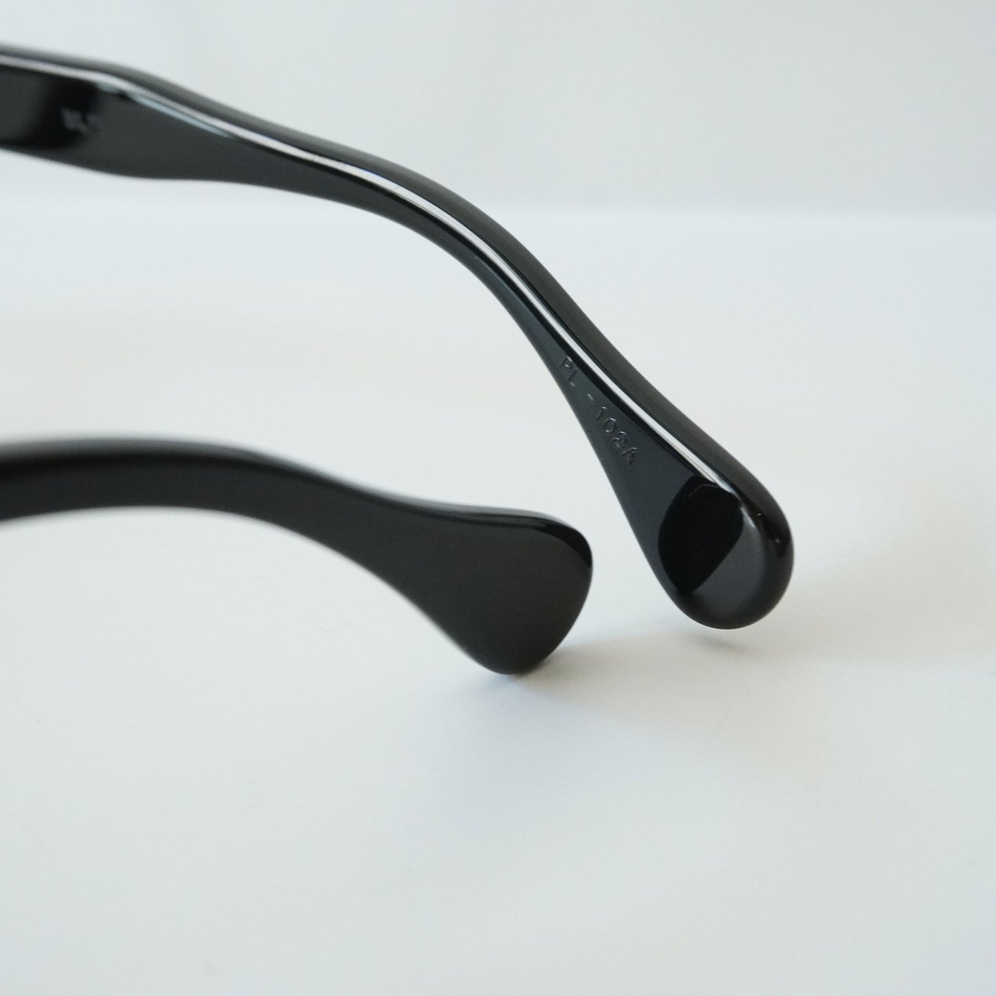 AR 46□24 (BLACK) CHINATOWN SPECIAL ORDER