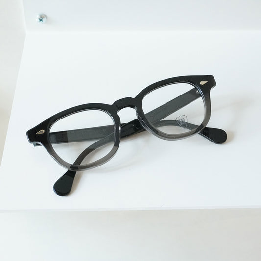 AR 48□22 (DARK BLACK FADE)