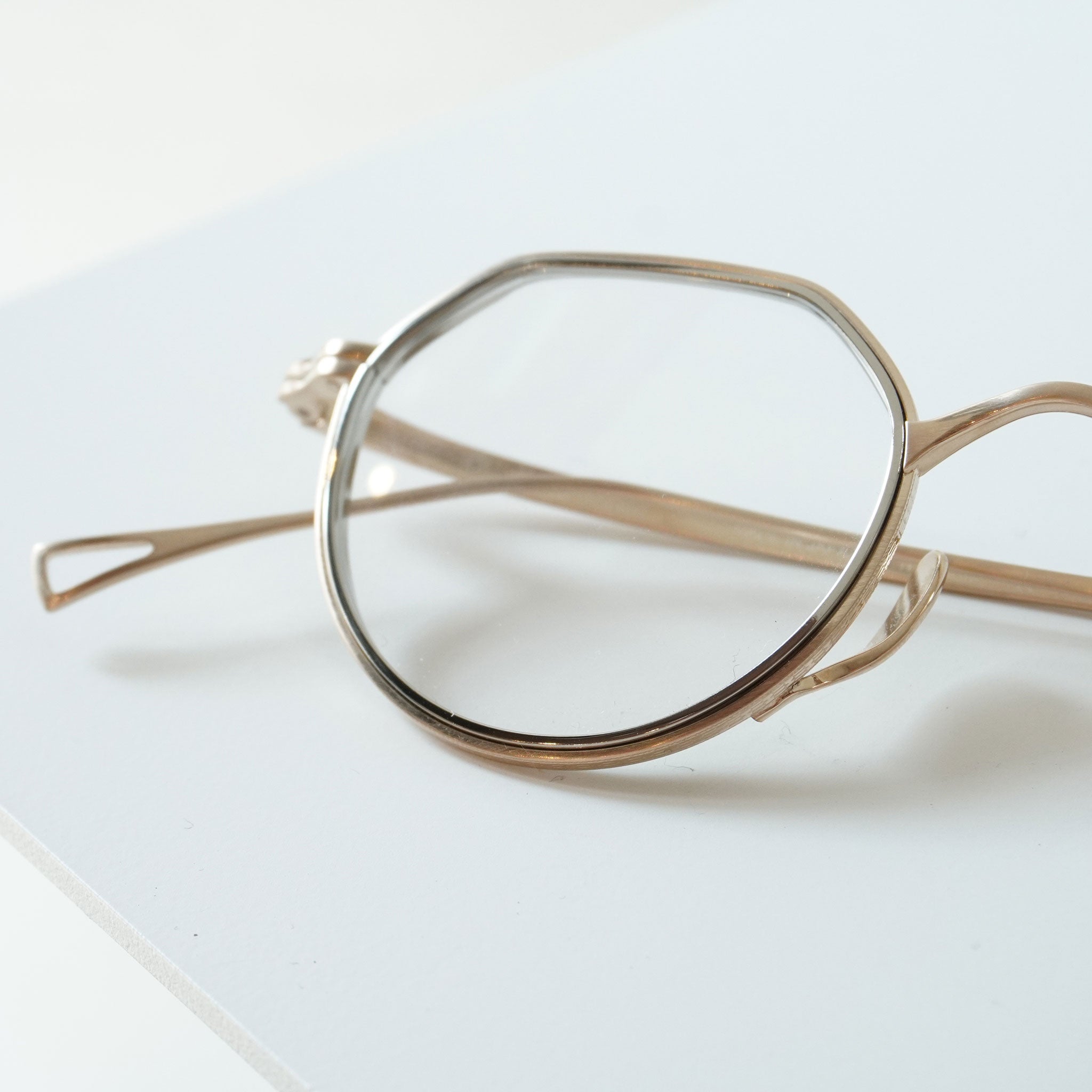 KameManNen / KMN 1231 / LGH/TS Gold / Glasses