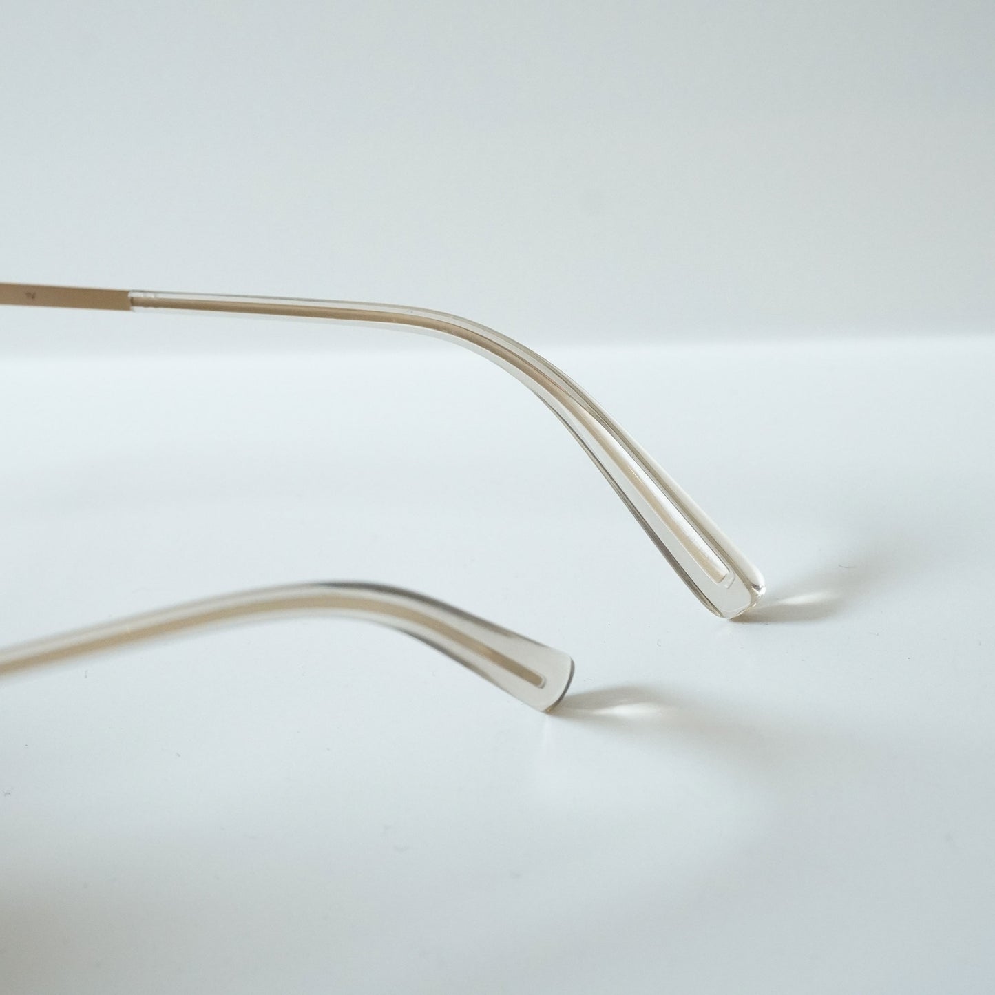 AKEMI (SHINY SILVER/CHAMPAGNE GOLD)