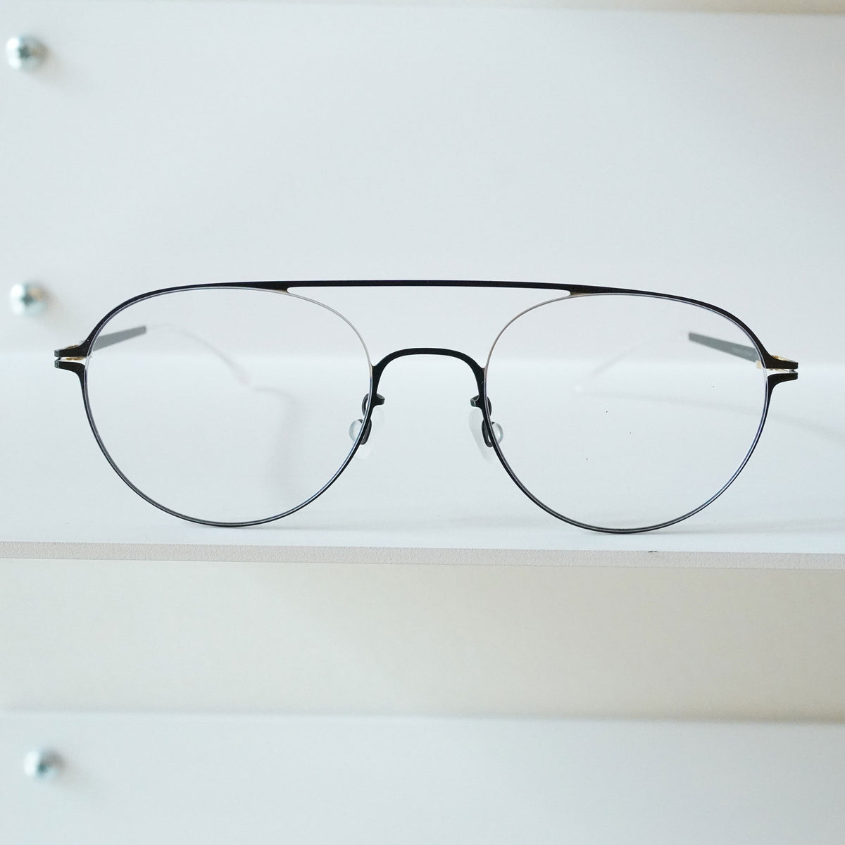 ALVI (GOLD JET BLACK)