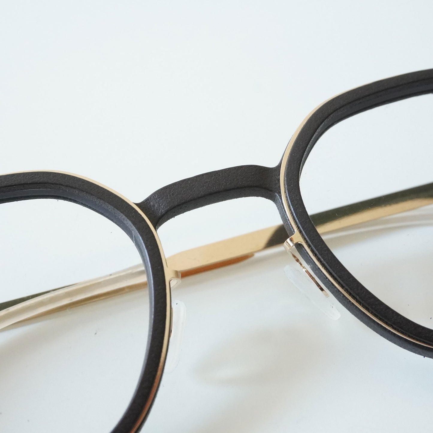 BIRCH (EBONY BROWN/CHAMPAGNE GOLD)