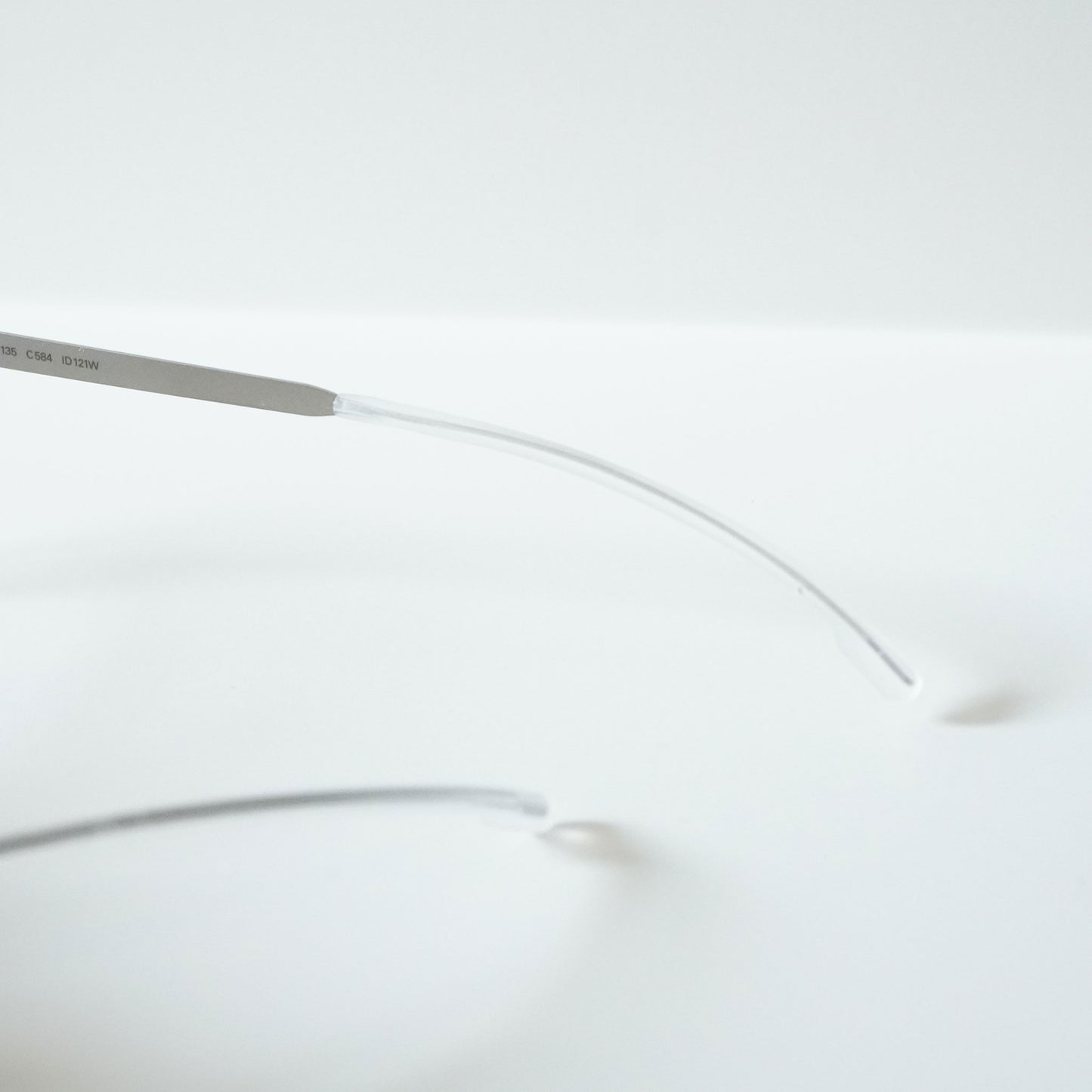 BIRCH (PITCH BLACK/MATTE SILVER)