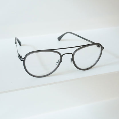HELLY (BLACK / CHILLED R CLEAR ASH)