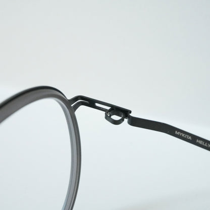 HELLY (BLACK / CHILLED R CLEAR ASH)
