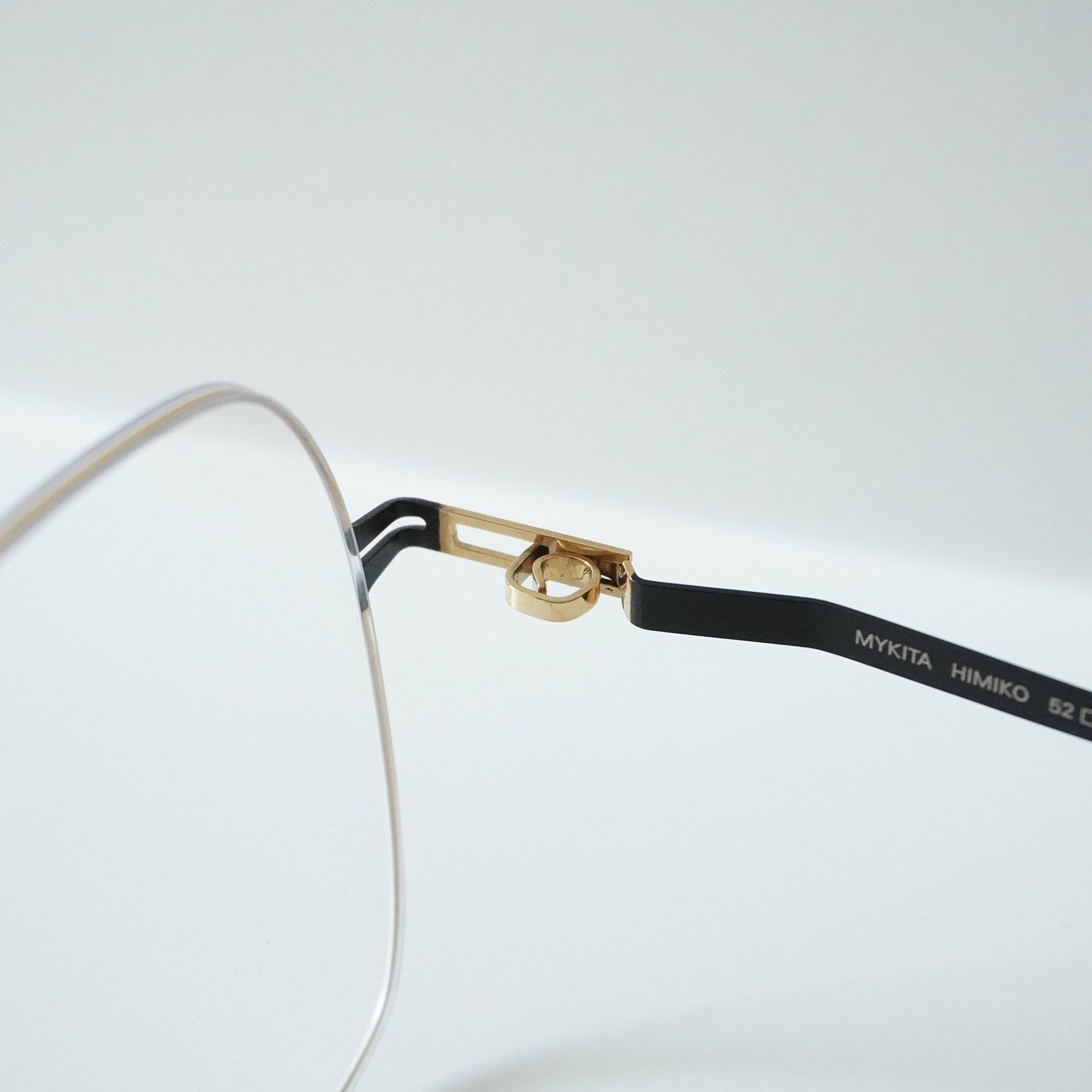 HIMIKO (BLACK/GLOSSY GOLD)
