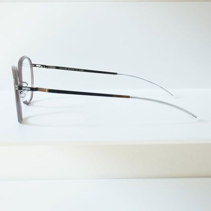 KIVA (SHINYGRAPHITE/MAROON)