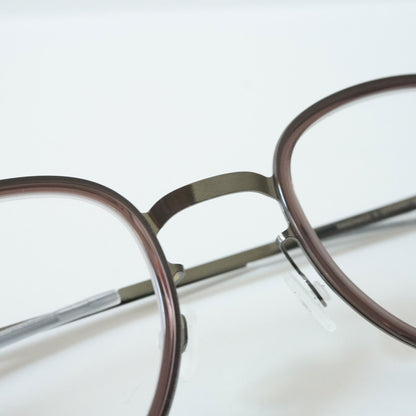 KIVA (SHINYGRAPHITE/MAROON)