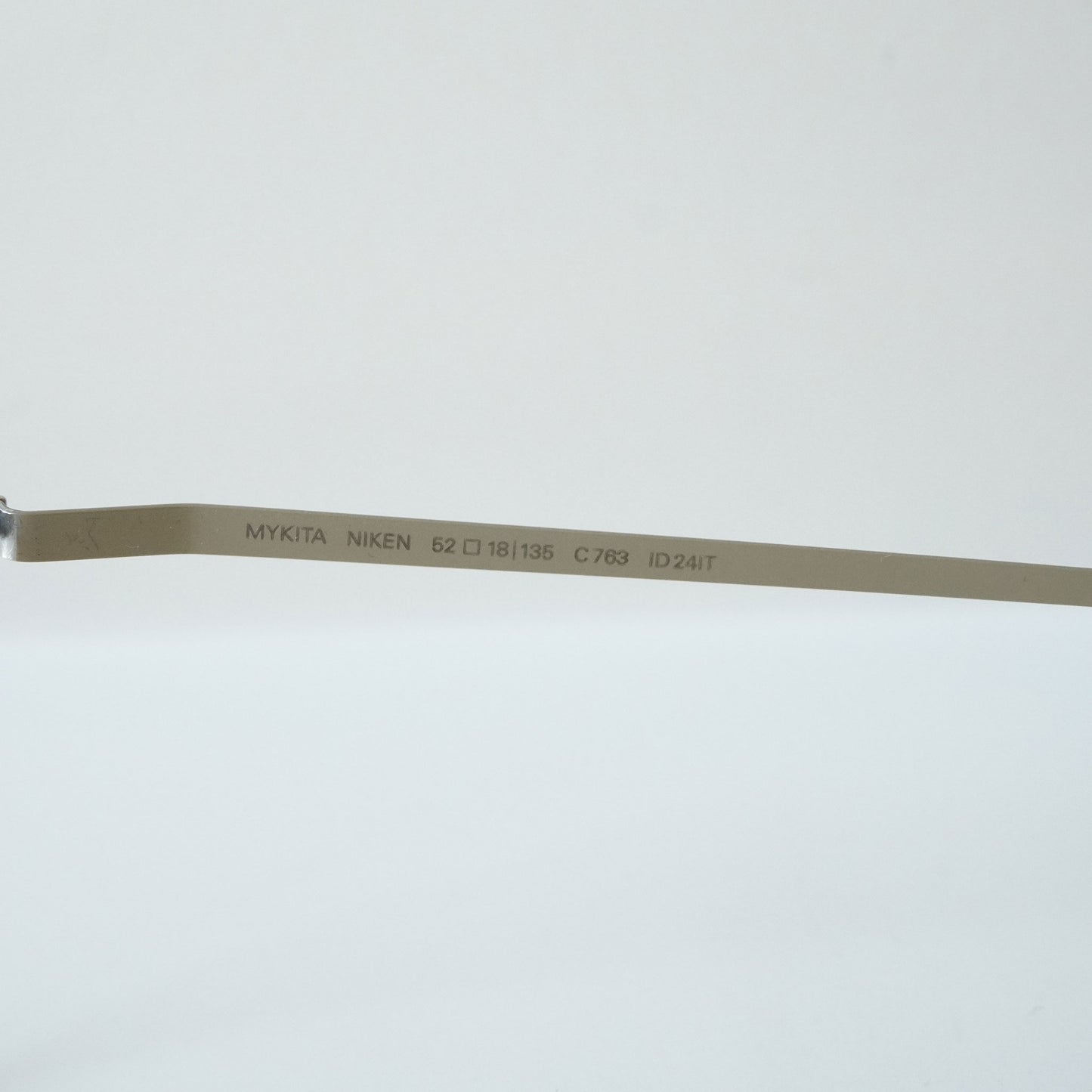 NIKEN (TAUPE GREY)