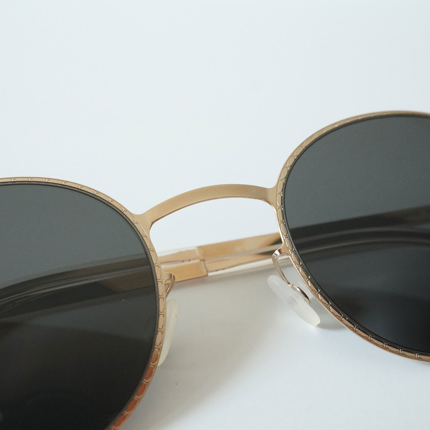 NIS (CHAMPAGNE GOLD)