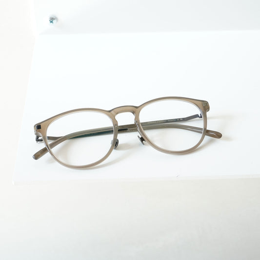 NUKKA (Taupe/Shiny Graphite)