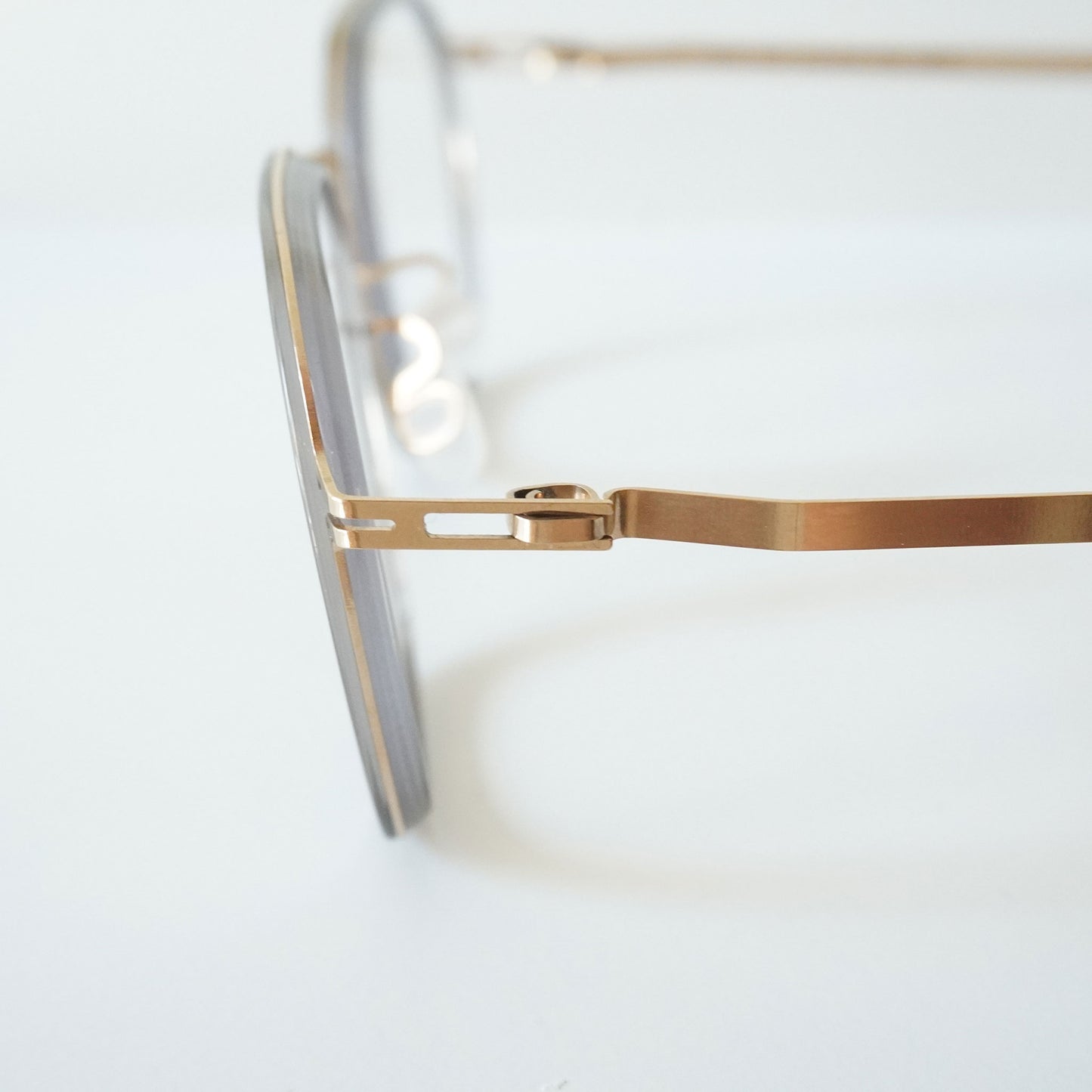 SANG (CHAMPAGNE GOLD/CLEAR ASH)