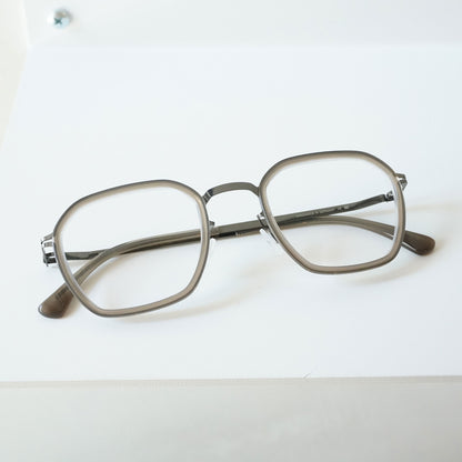 SANG (SHINY GRAPHITE/TAUPE)