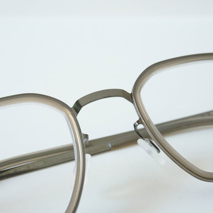 SANG (SHINY GRAPHITE/TAUPE)