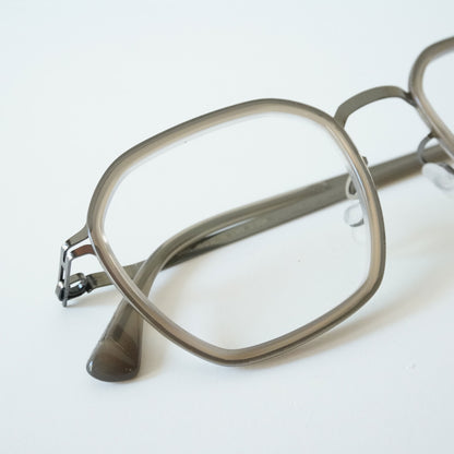 SANG (SHINY GRAPHITE/TAUPE)