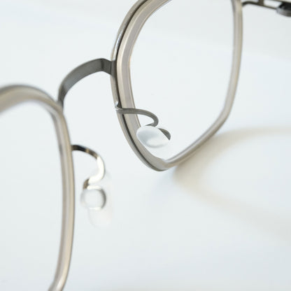 SANG (SHINY GRAPHITE/TAUPE)