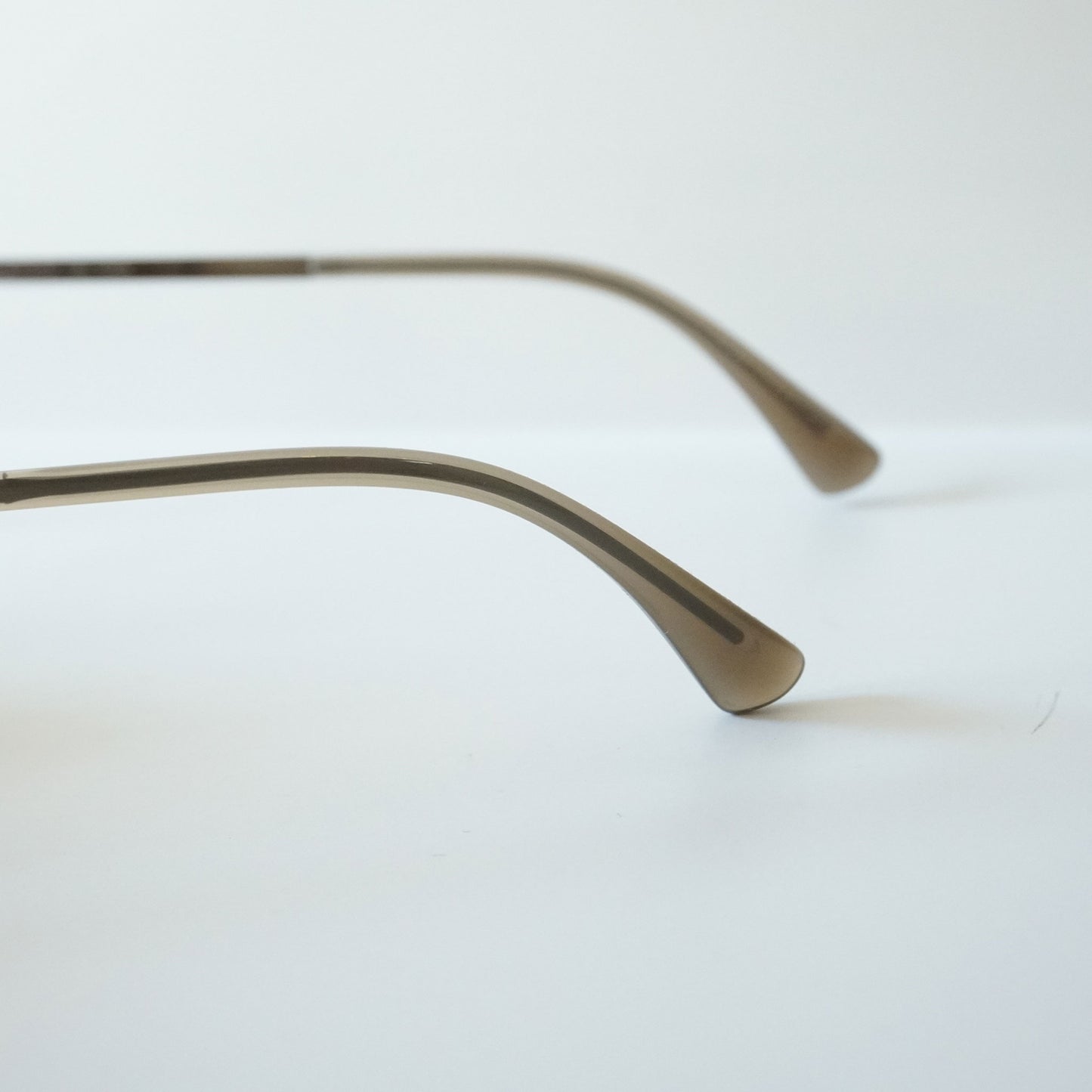 SANG (SHINY GRAPHITE/TAUPE)